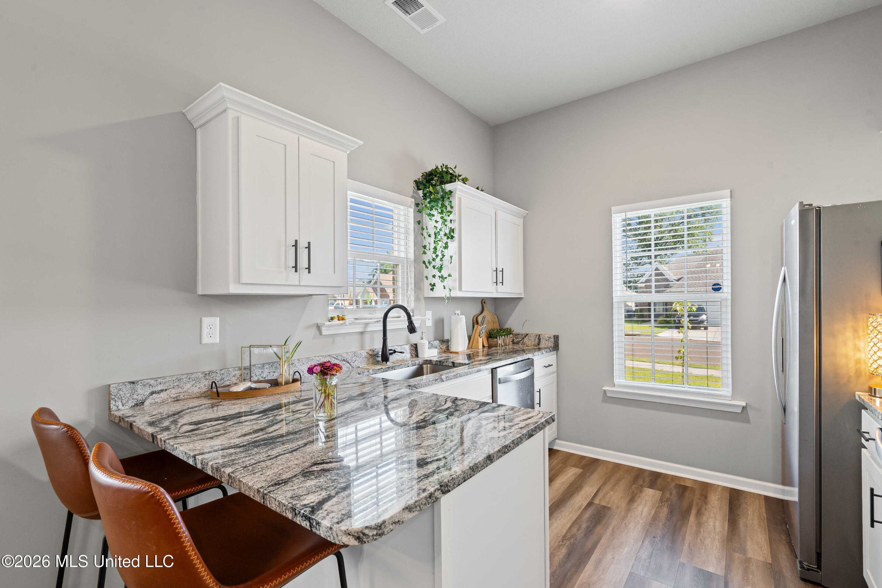 1627 Thomas Street Property Photo 8