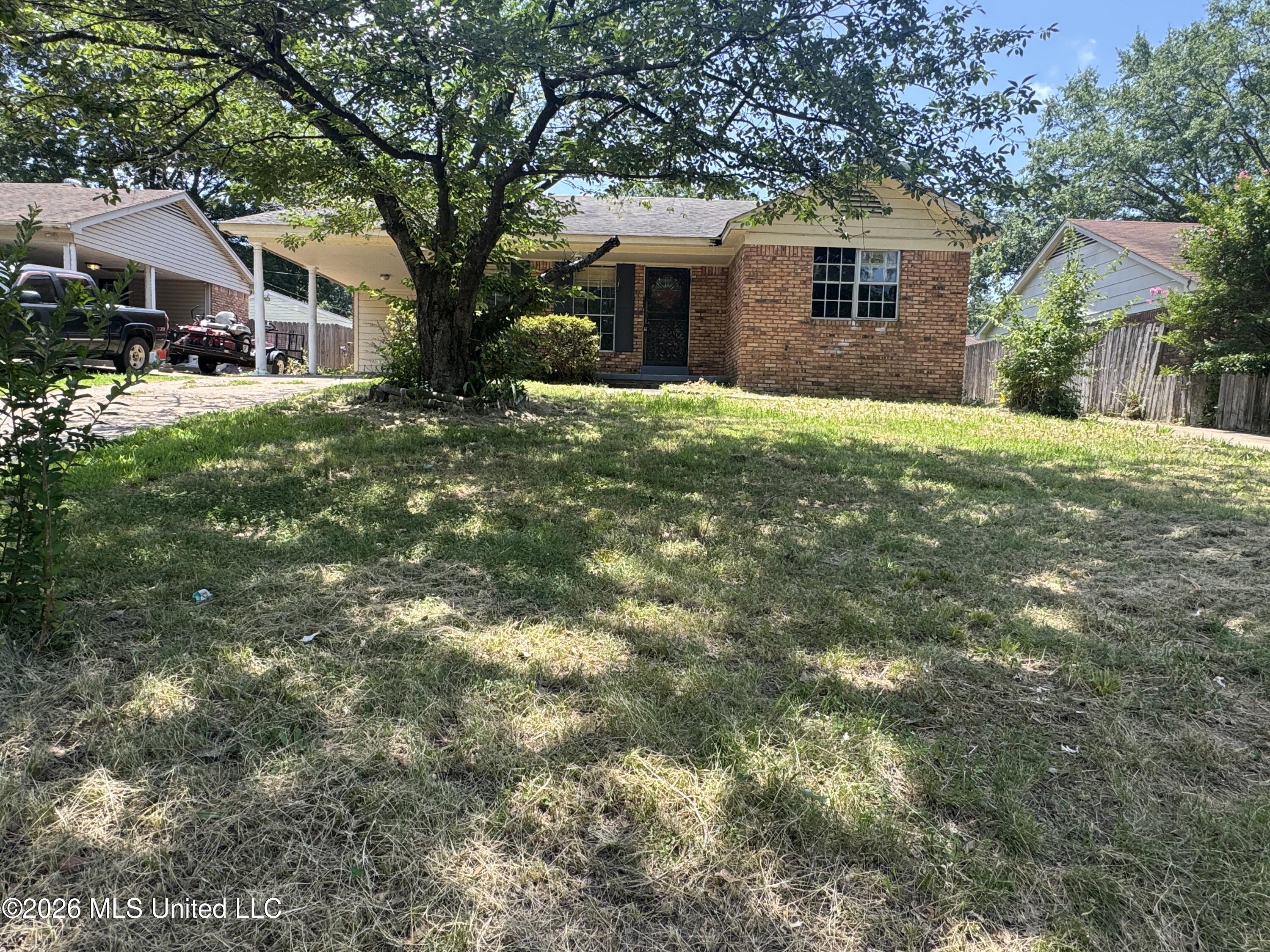 1841 Brookhaven Drive Property Photo 2