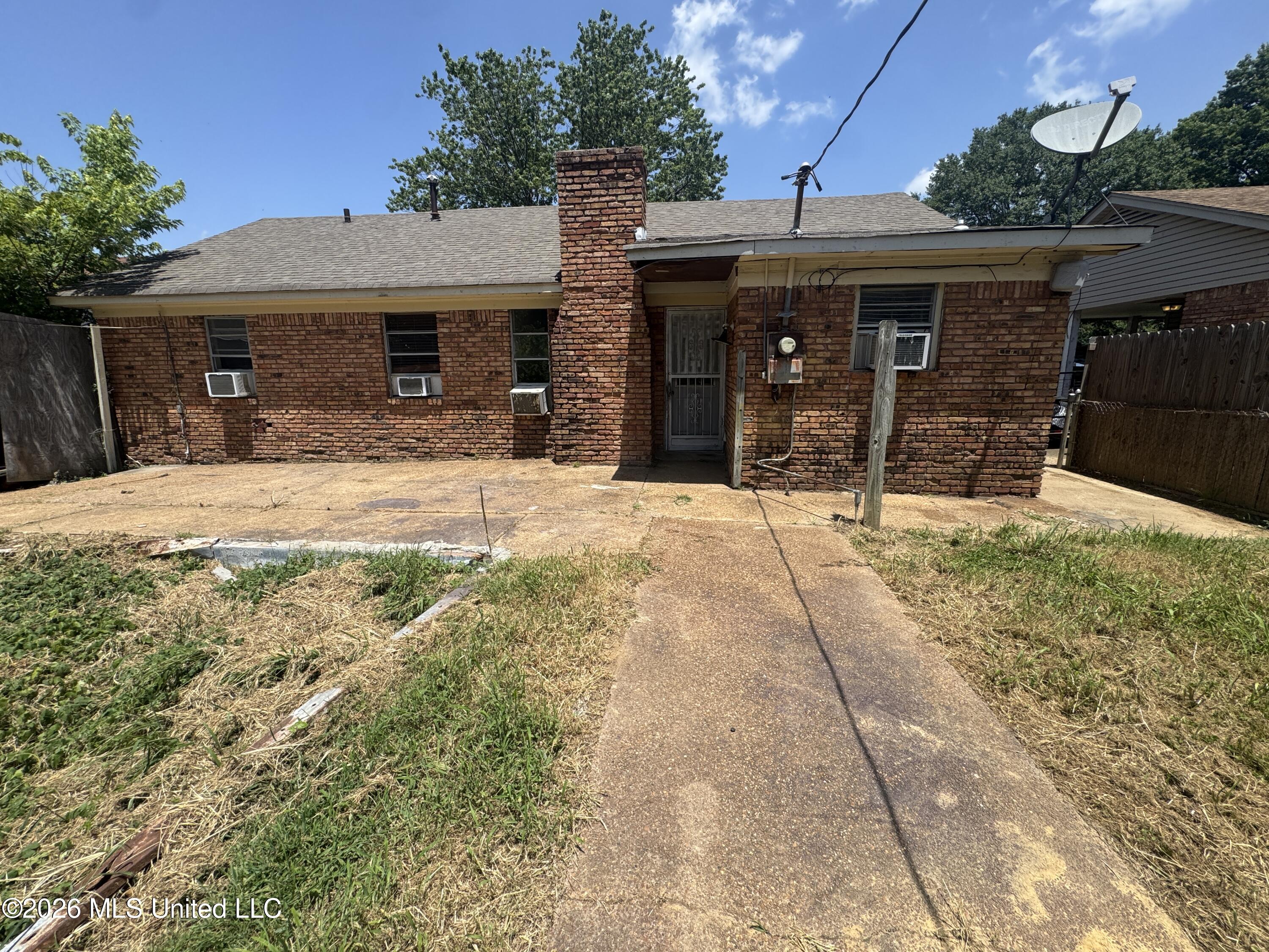 1841 Brookhaven Drive Property Photo 6