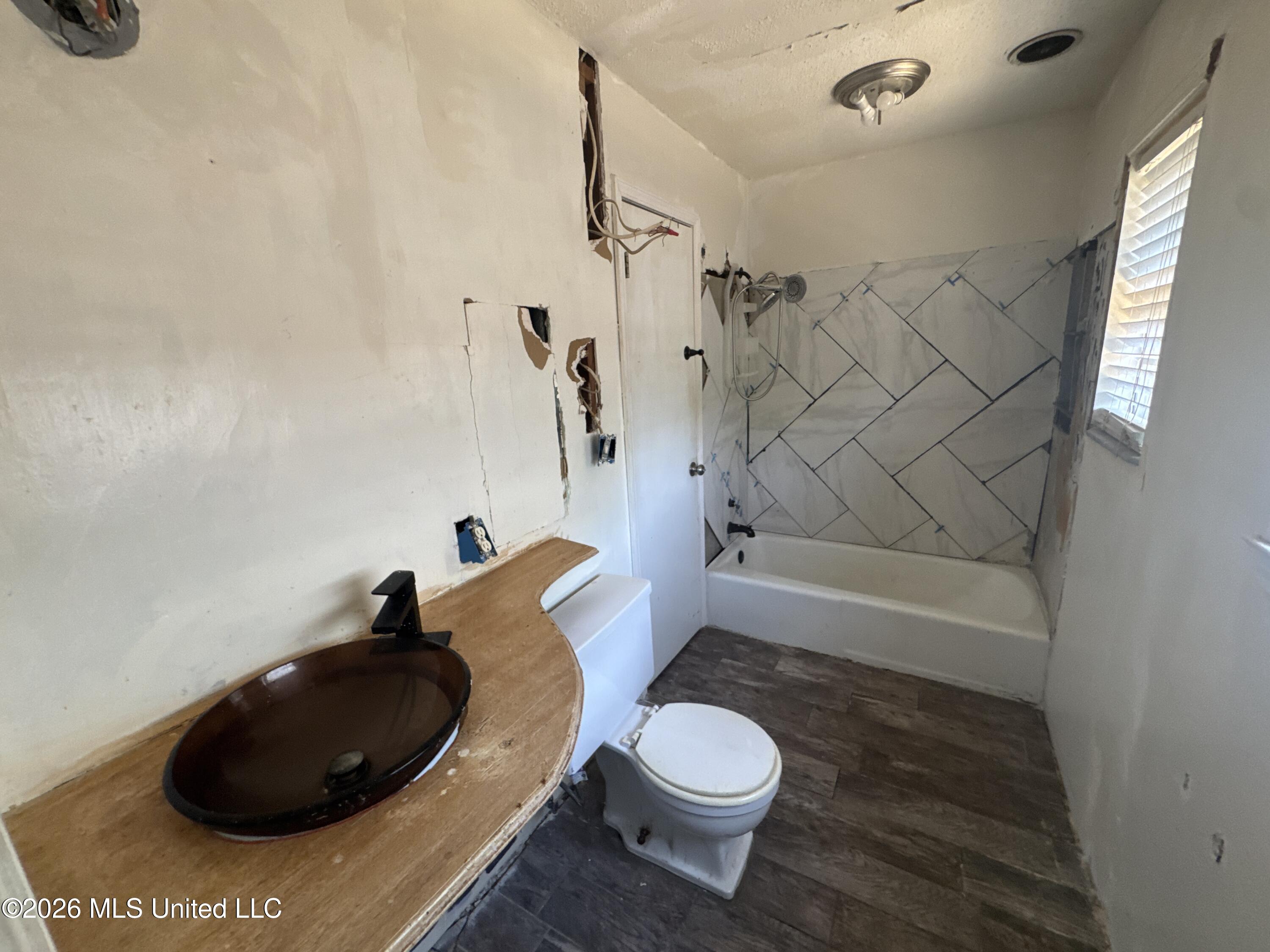 1841 Brookhaven Drive Property Photo 17