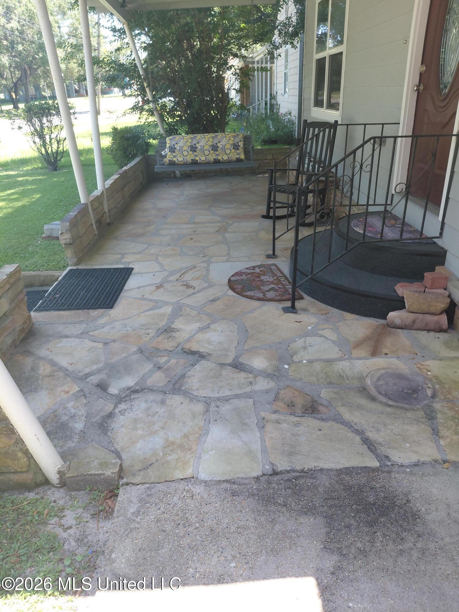 255 Hopkins Boulevard Property Photo 3