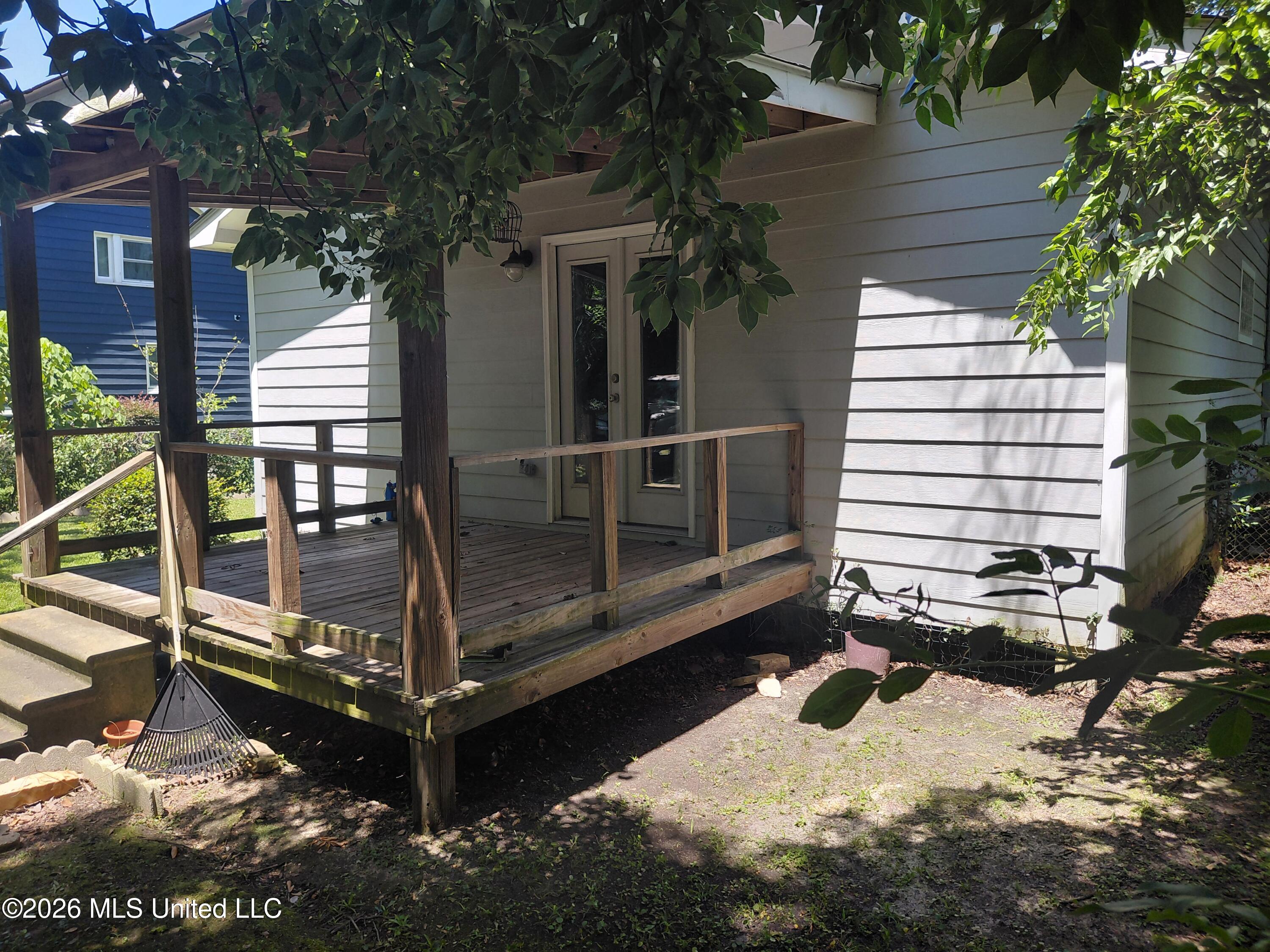255 Hopkins Boulevard Property Photo 17