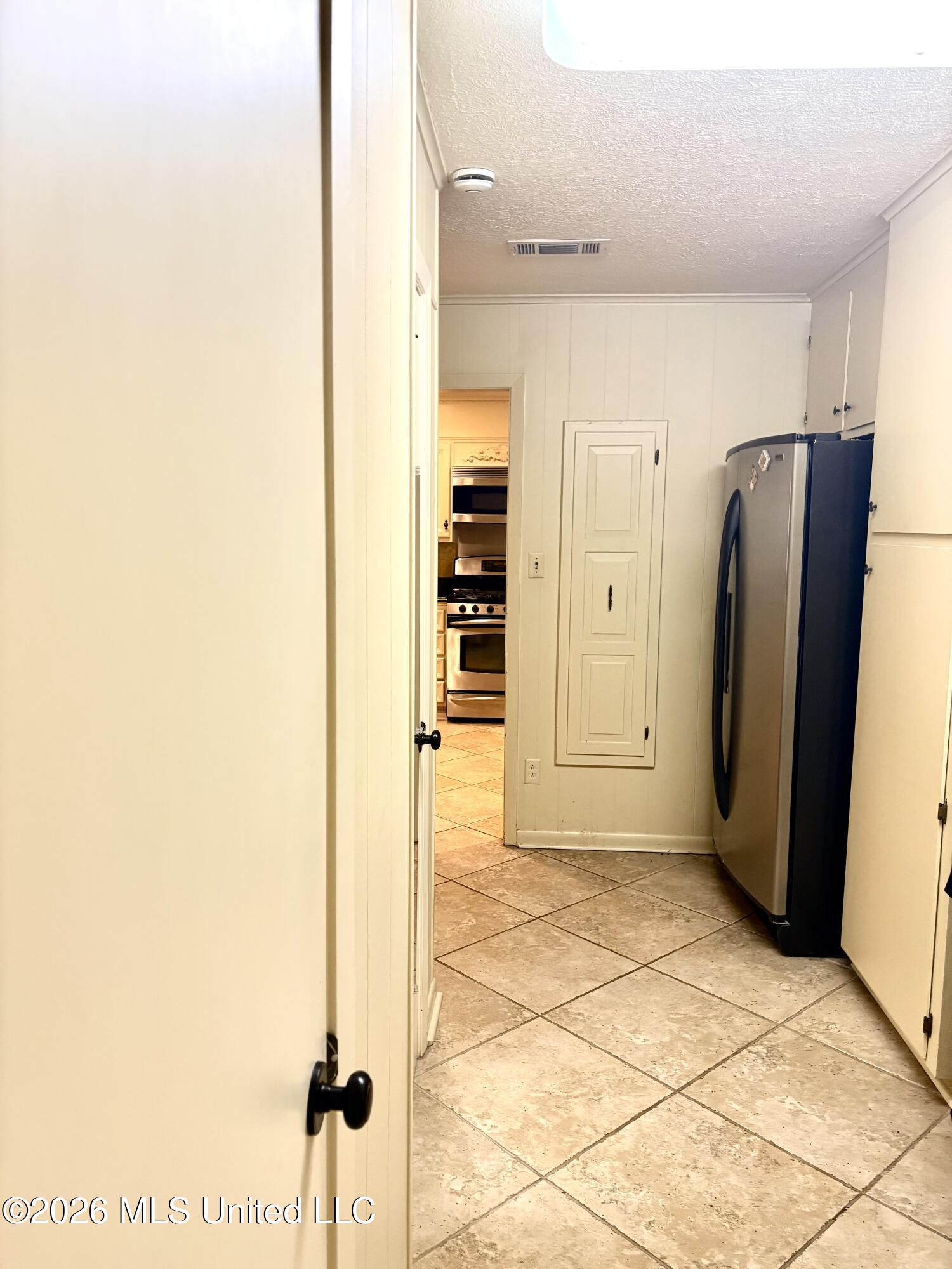 403 Isobel Street Property Photo 15