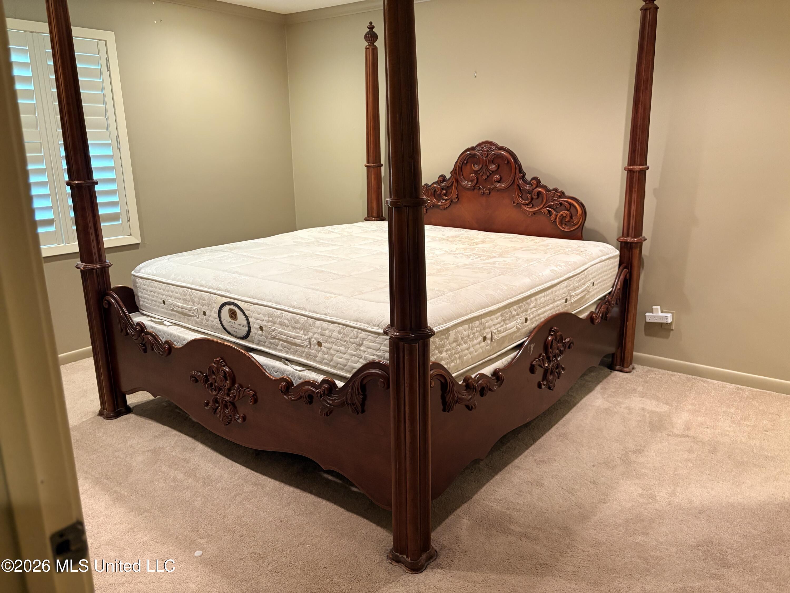 403 Isobel Street Property Photo 16