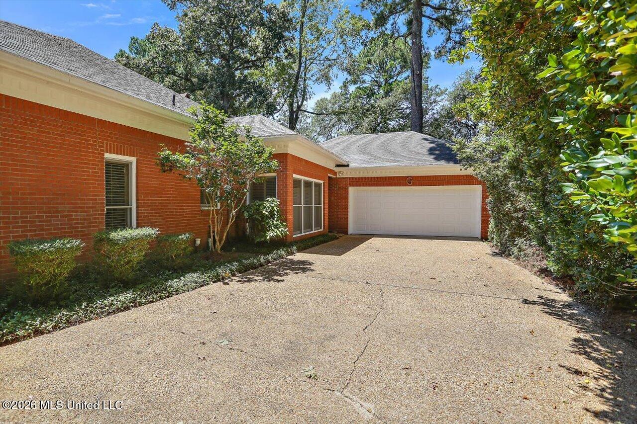 47 Avery Circle Property Photo 4
