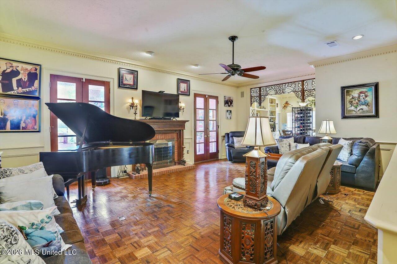 47 Avery Circle Property Photo 8