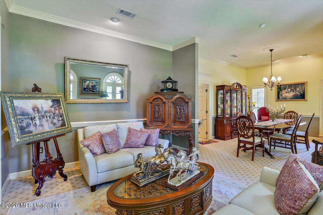47 Avery Circle Property Photo 13