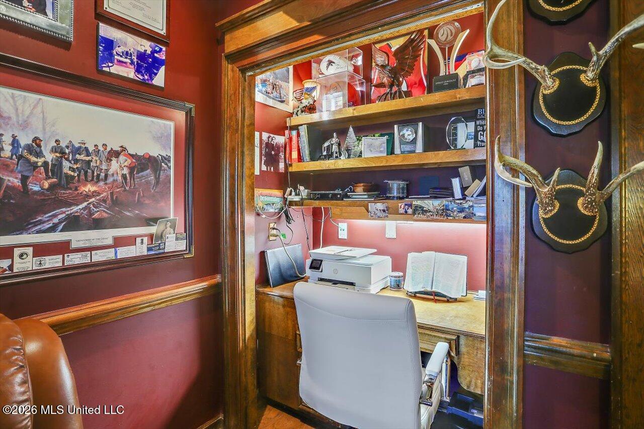 47 Avery Circle Property Photo 28