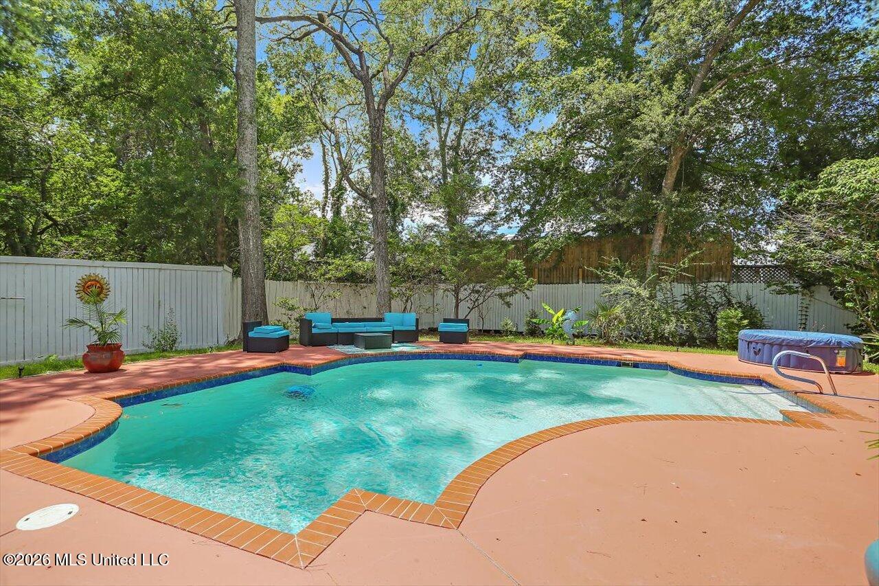 47 Avery Circle Property Photo 46