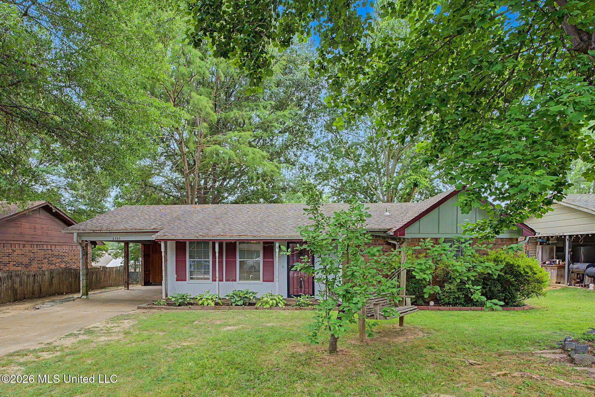 3355 Greenway Drive Property Photo 3