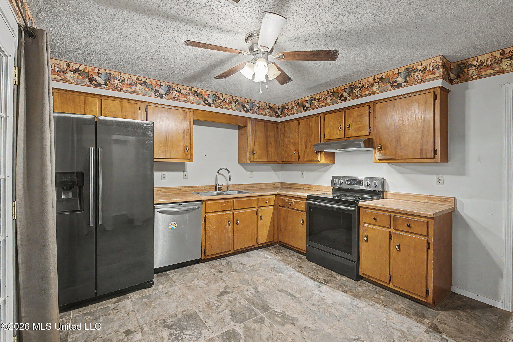 3355 Greenway Drive Property Photo 11