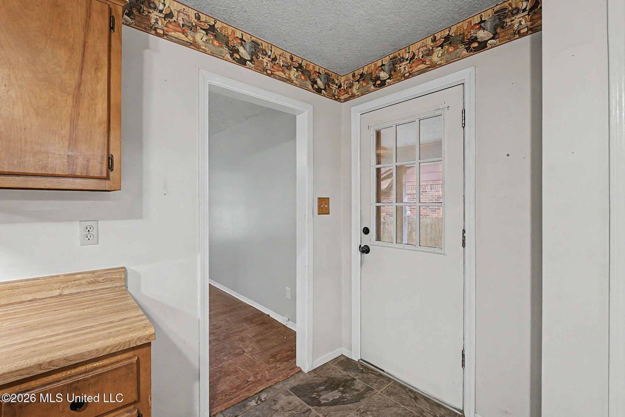 3355 Greenway Drive Property Photo 14