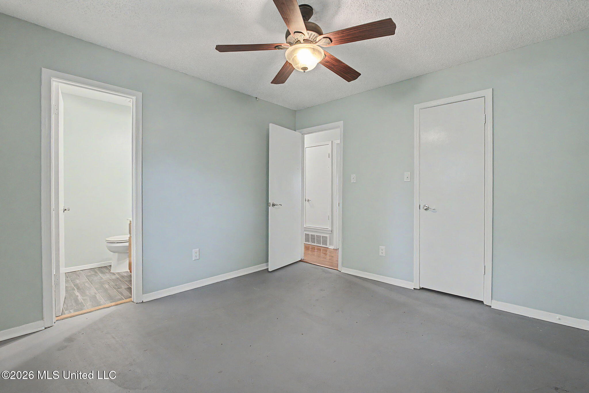 3355 Greenway Drive Property Photo 16