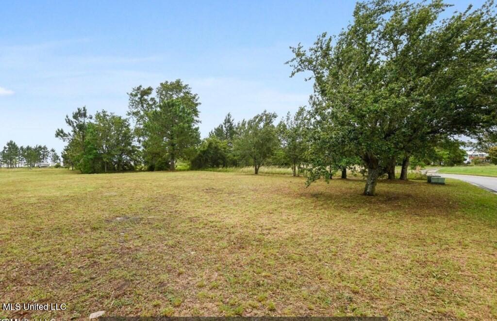 108 Sea Oaks Boulevard Property Photo 1
