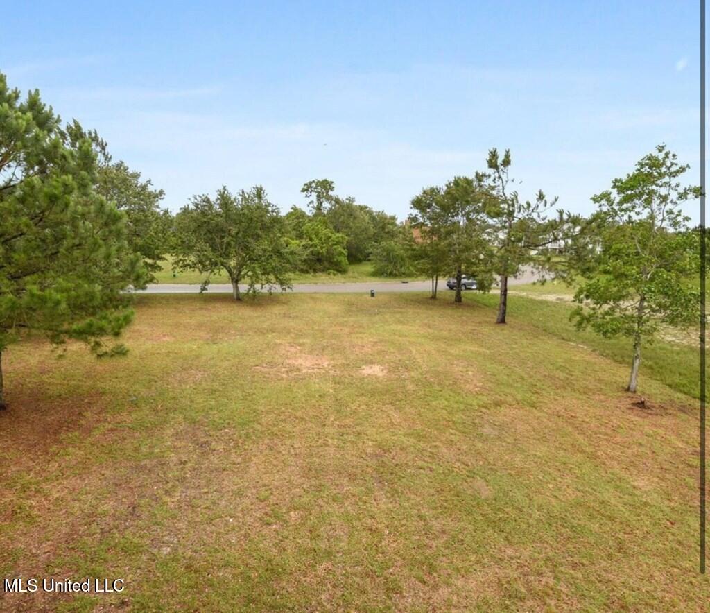 108 Sea Oaks Boulevard Property Photo 7