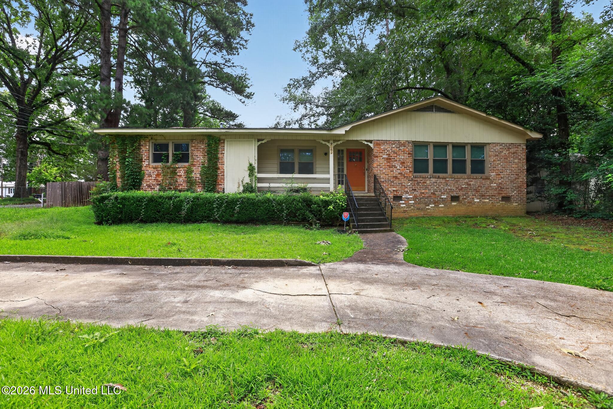 2862 14th Place Property Photo 1