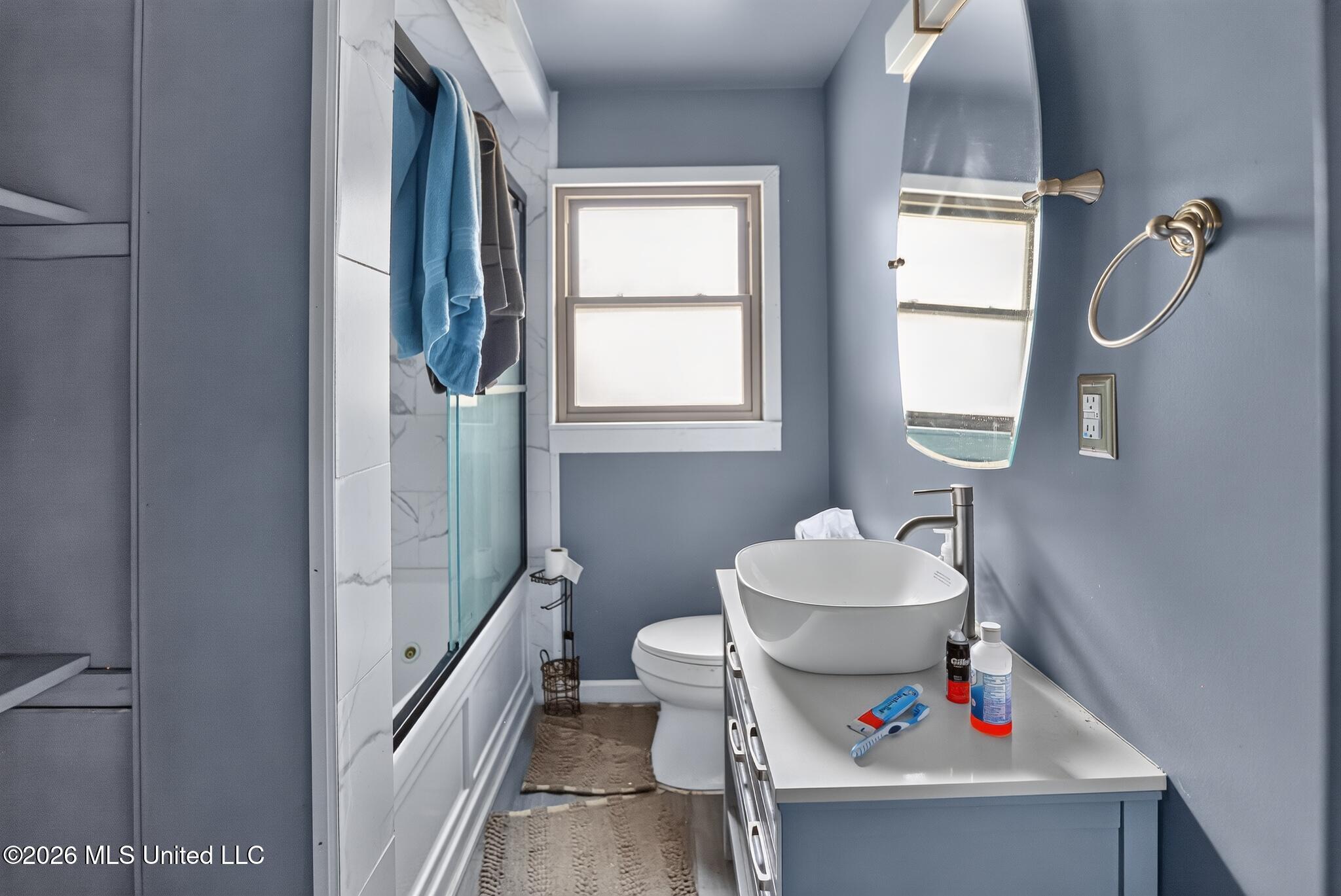 2862 14th Place Property Photo 10