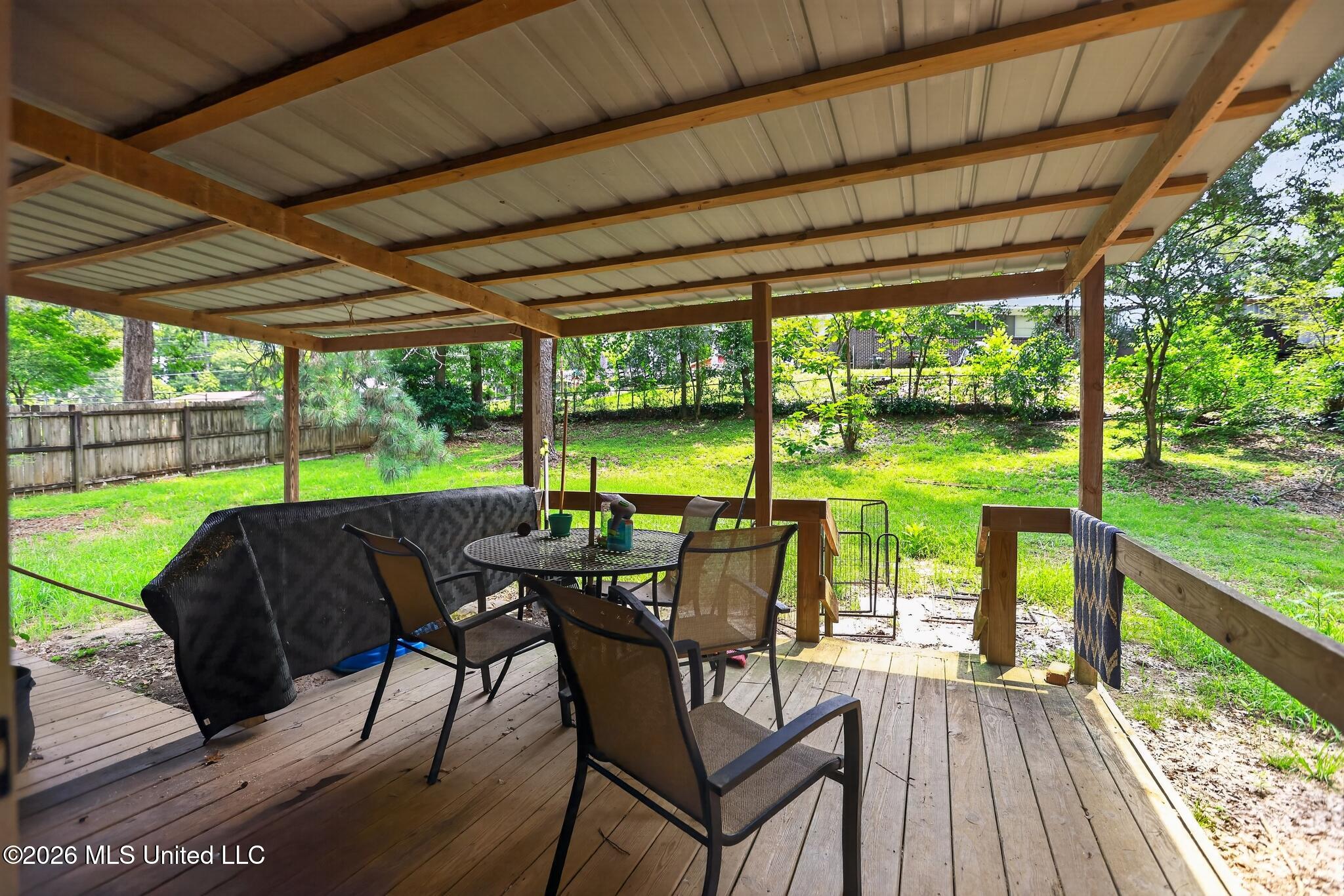 2862 14th Place Property Photo 14