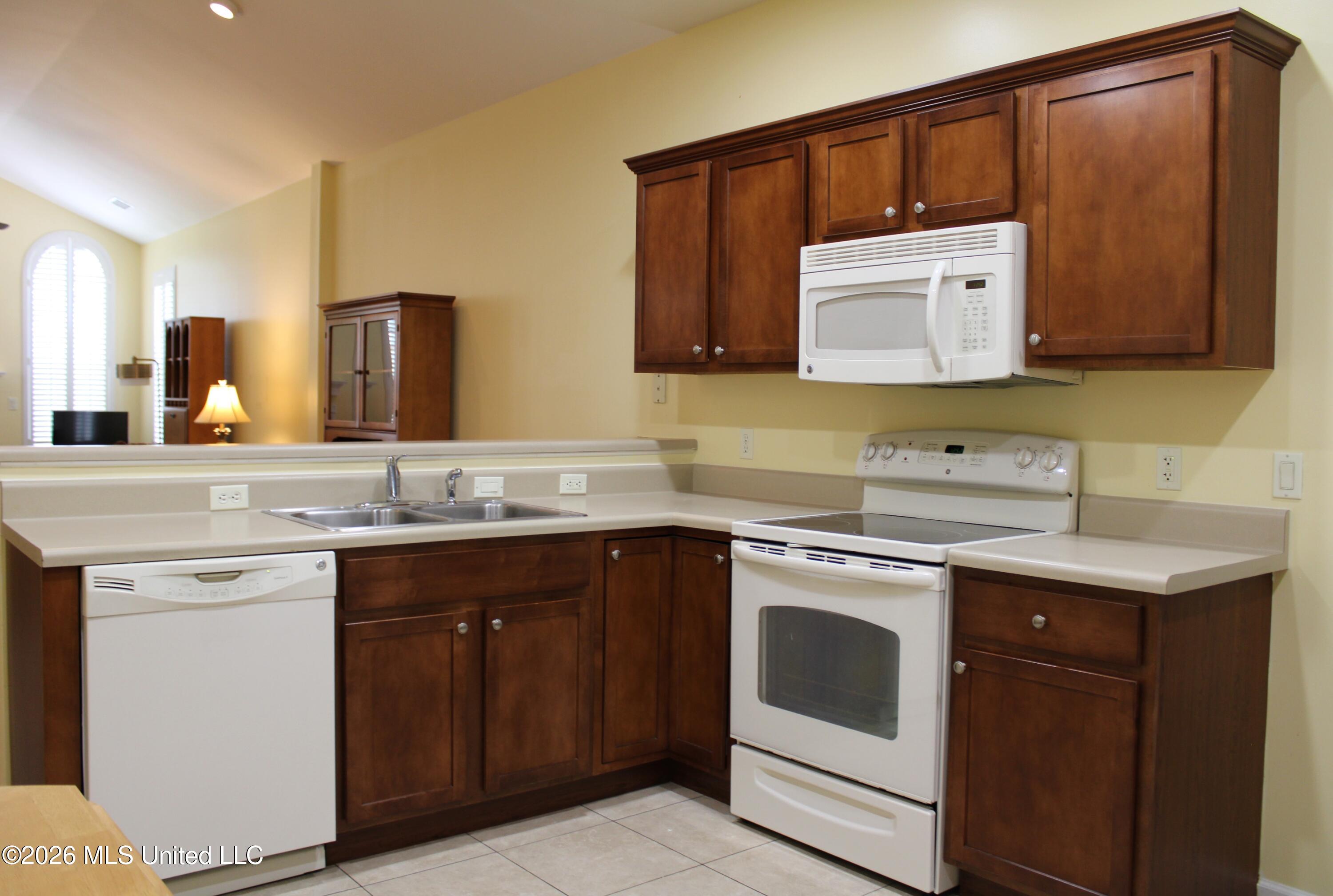 8753 Parkview Oaks Circle Property Photo 14