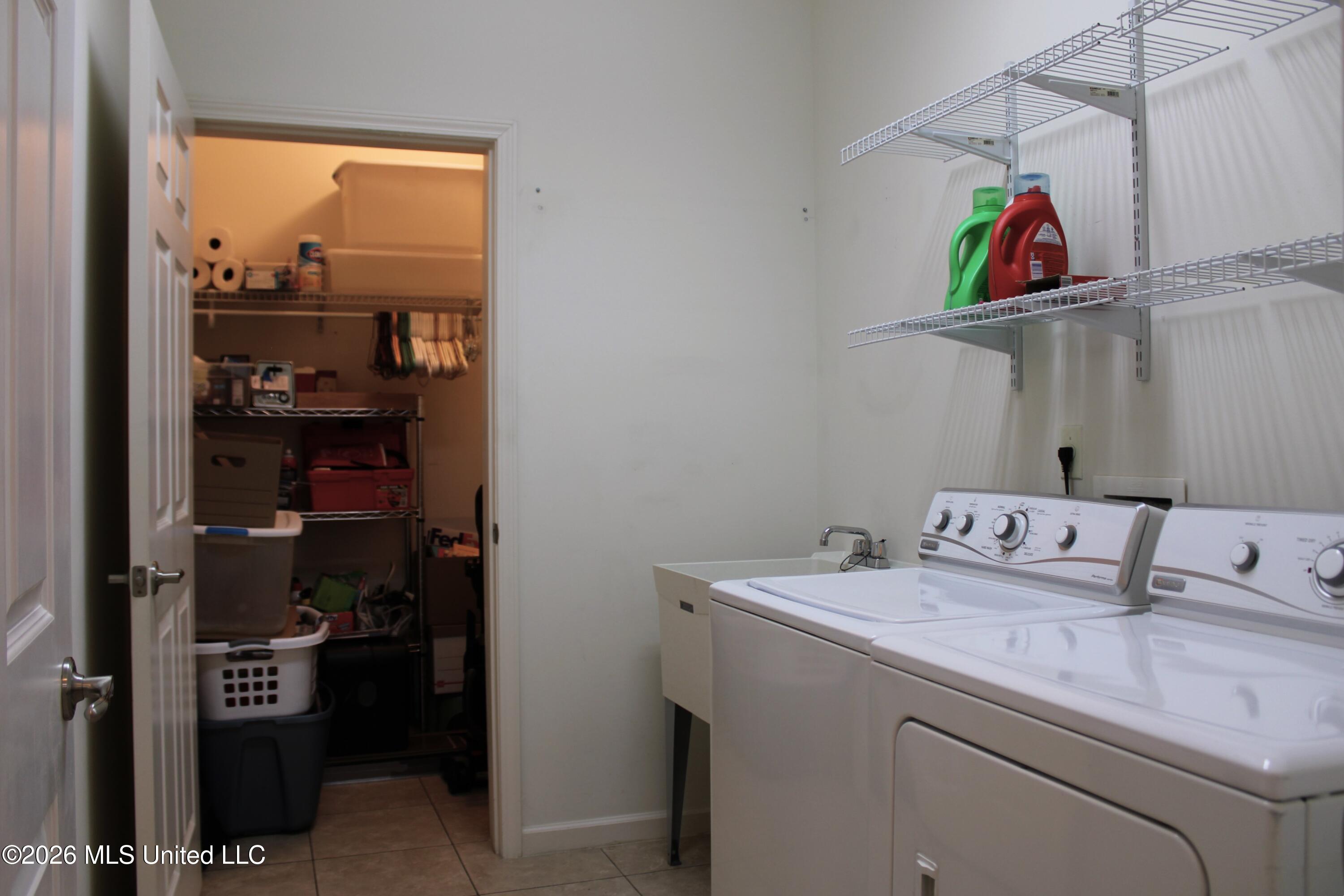 8753 Parkview Oaks Circle Property Photo 17