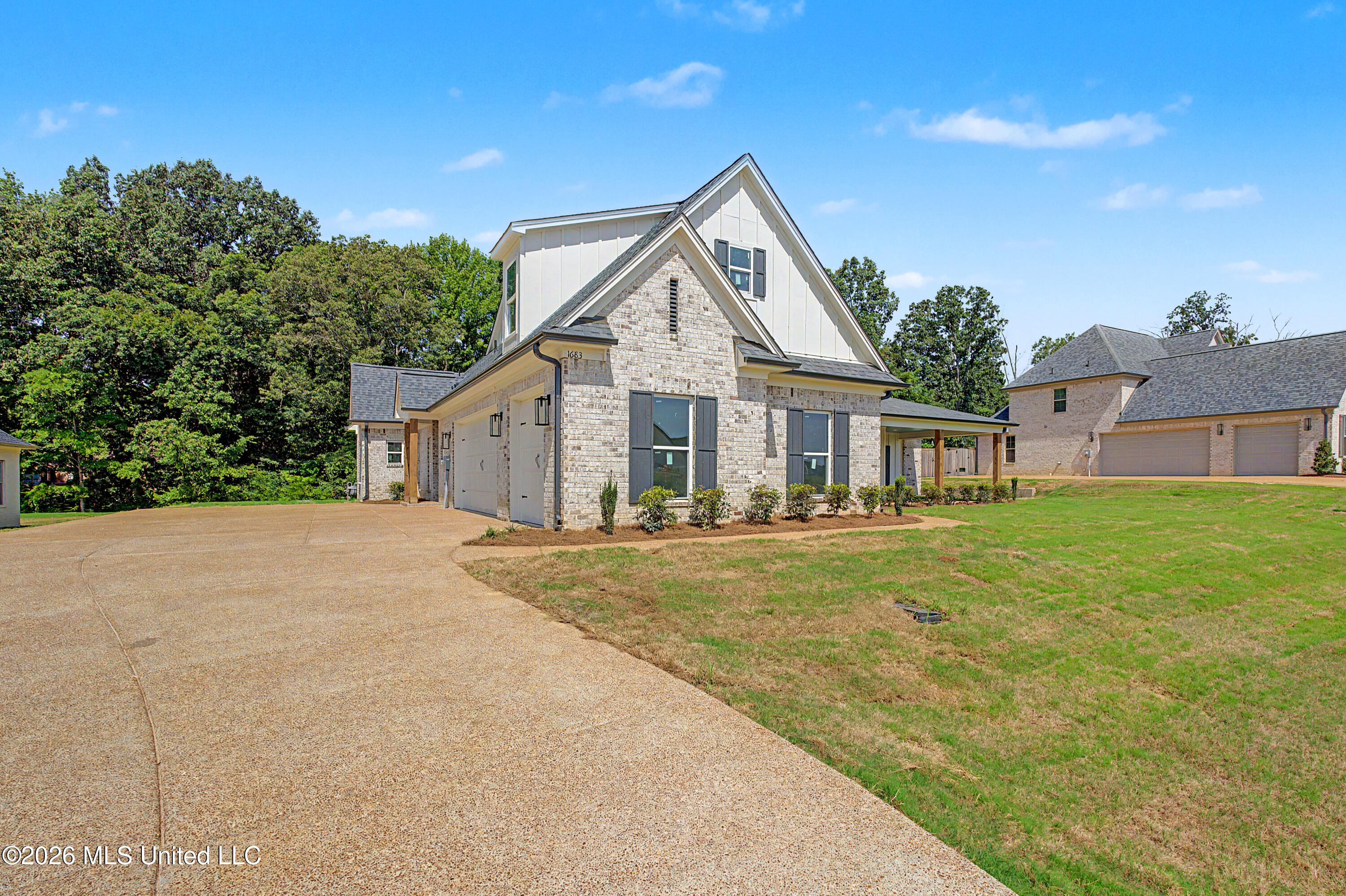 1683 Baisley Drive Property Photo 8