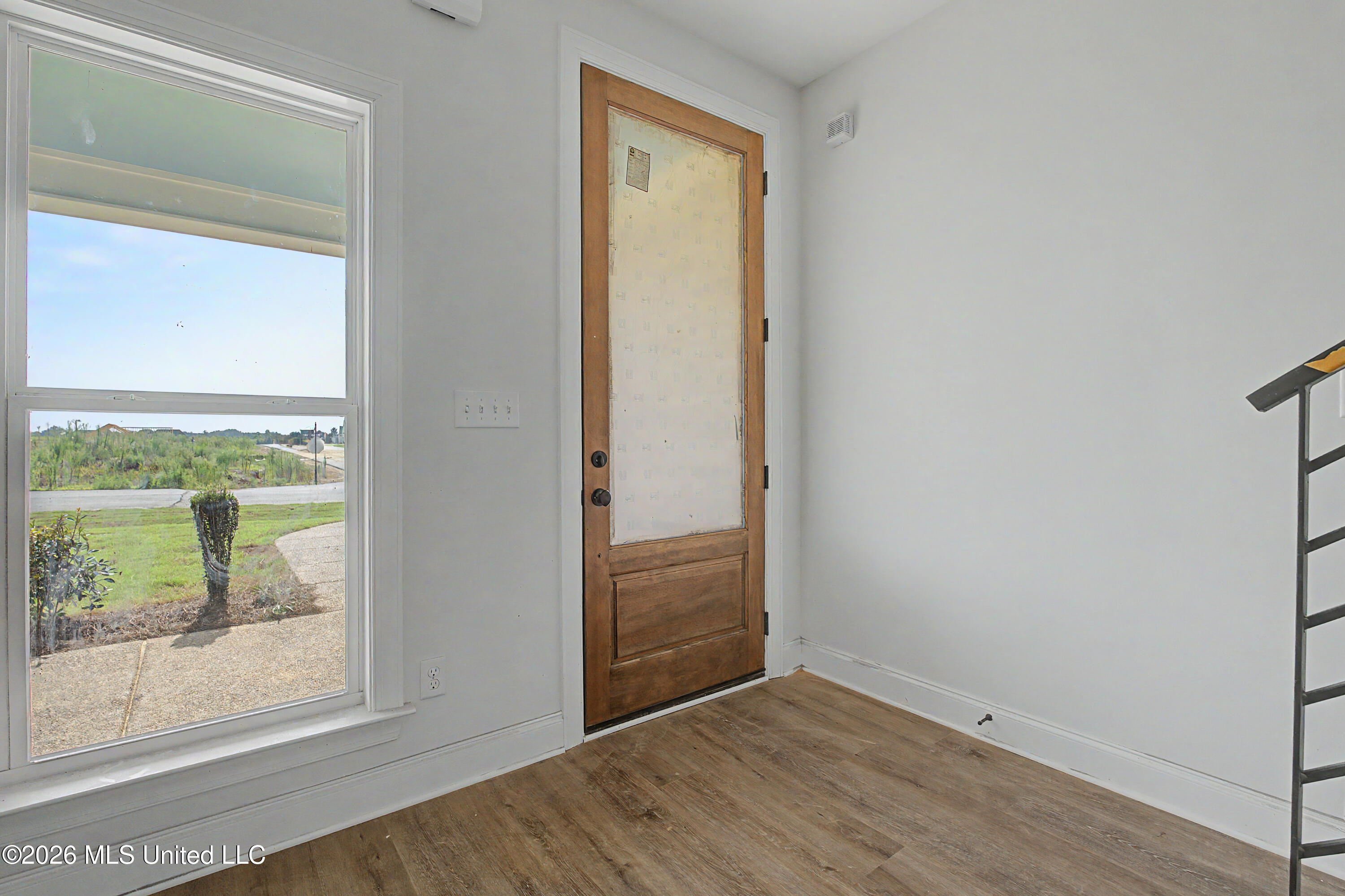 1683 Baisley Drive Property Photo 12