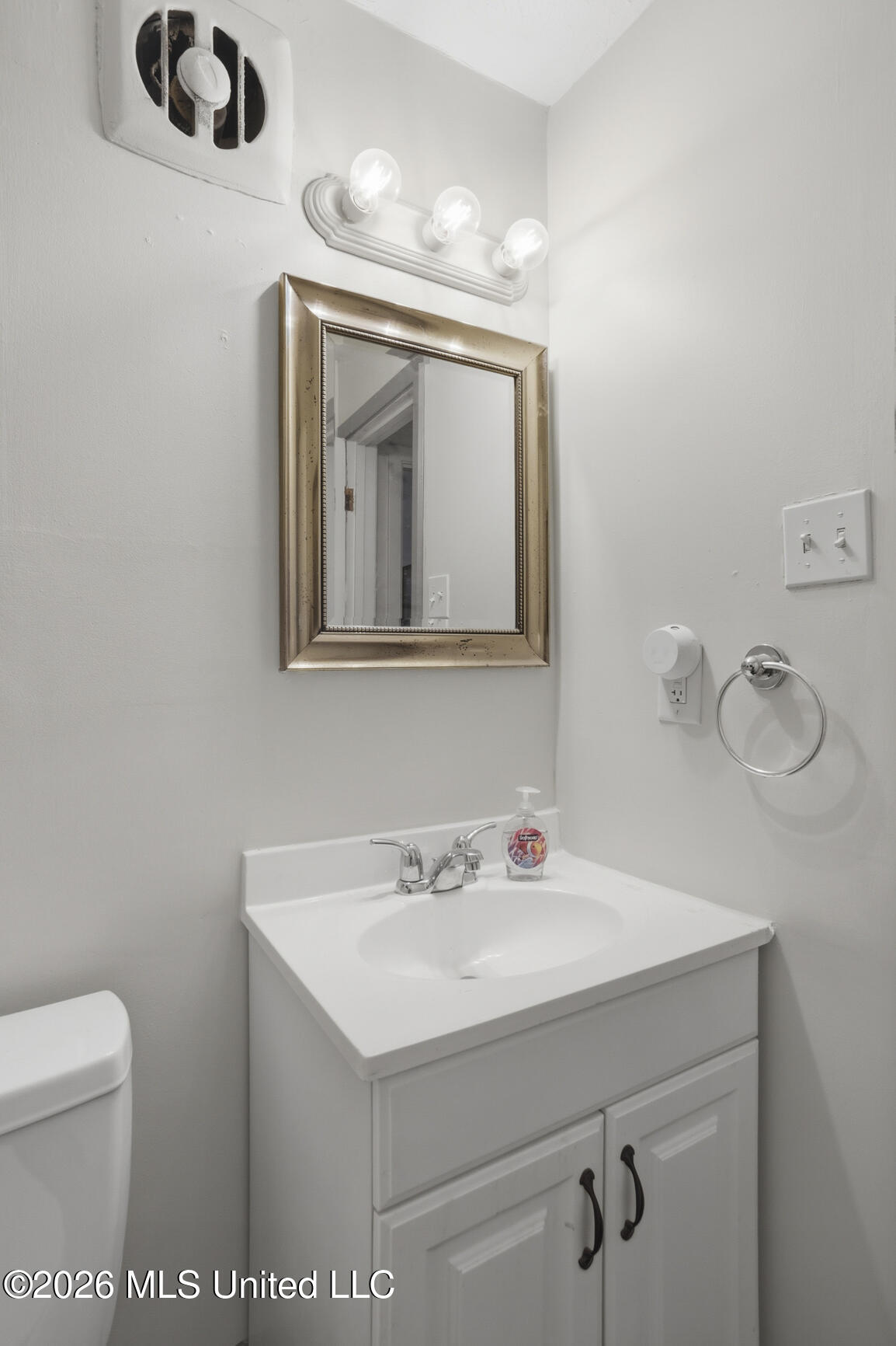1806 Hillview Drive Property Photo 21