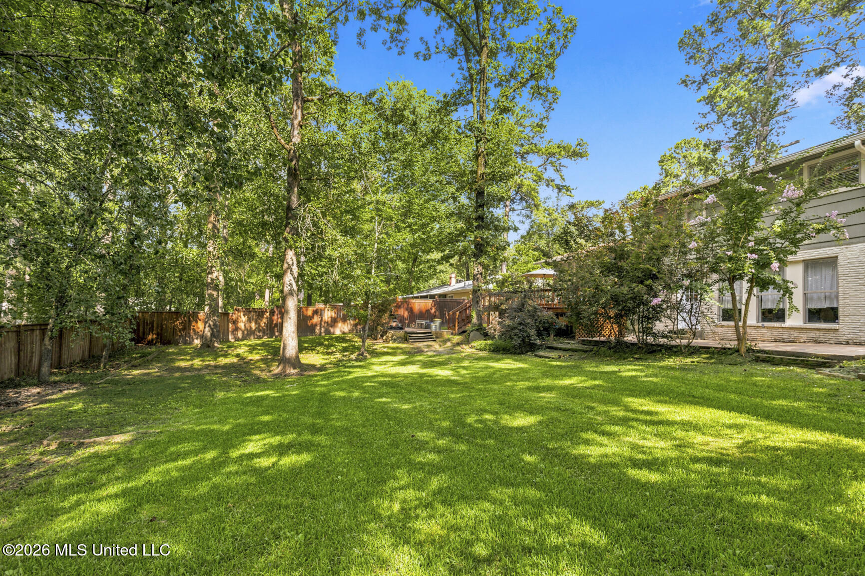 1806 Hillview Drive Property Photo 30