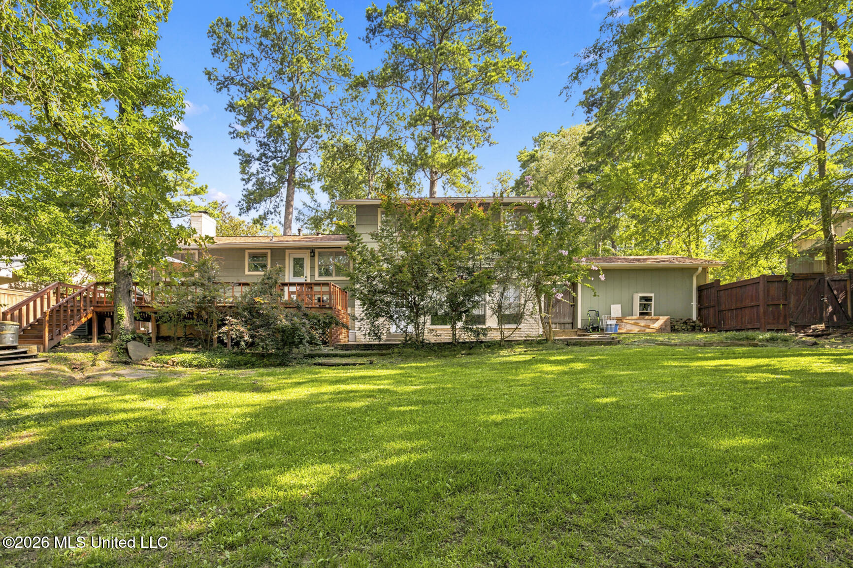 1806 Hillview Drive Property Photo 31