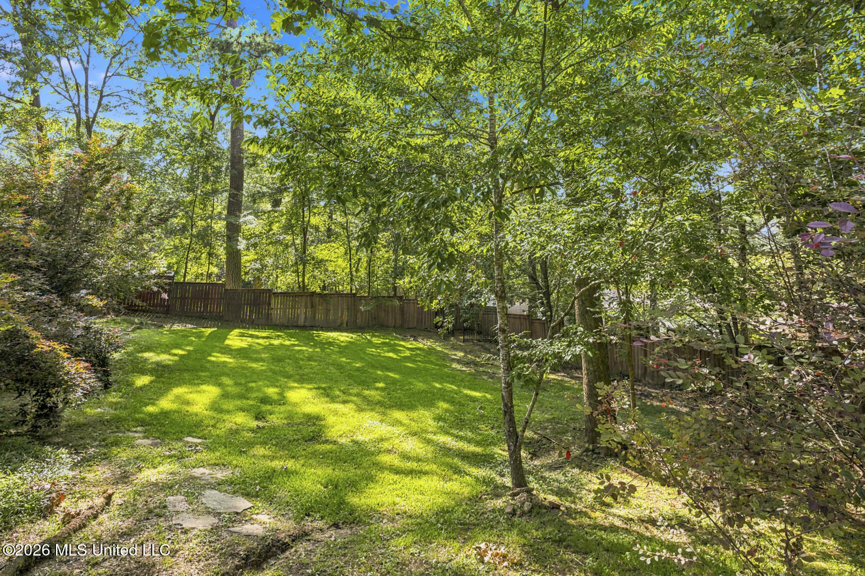 1806 Hillview Drive Property Photo 32