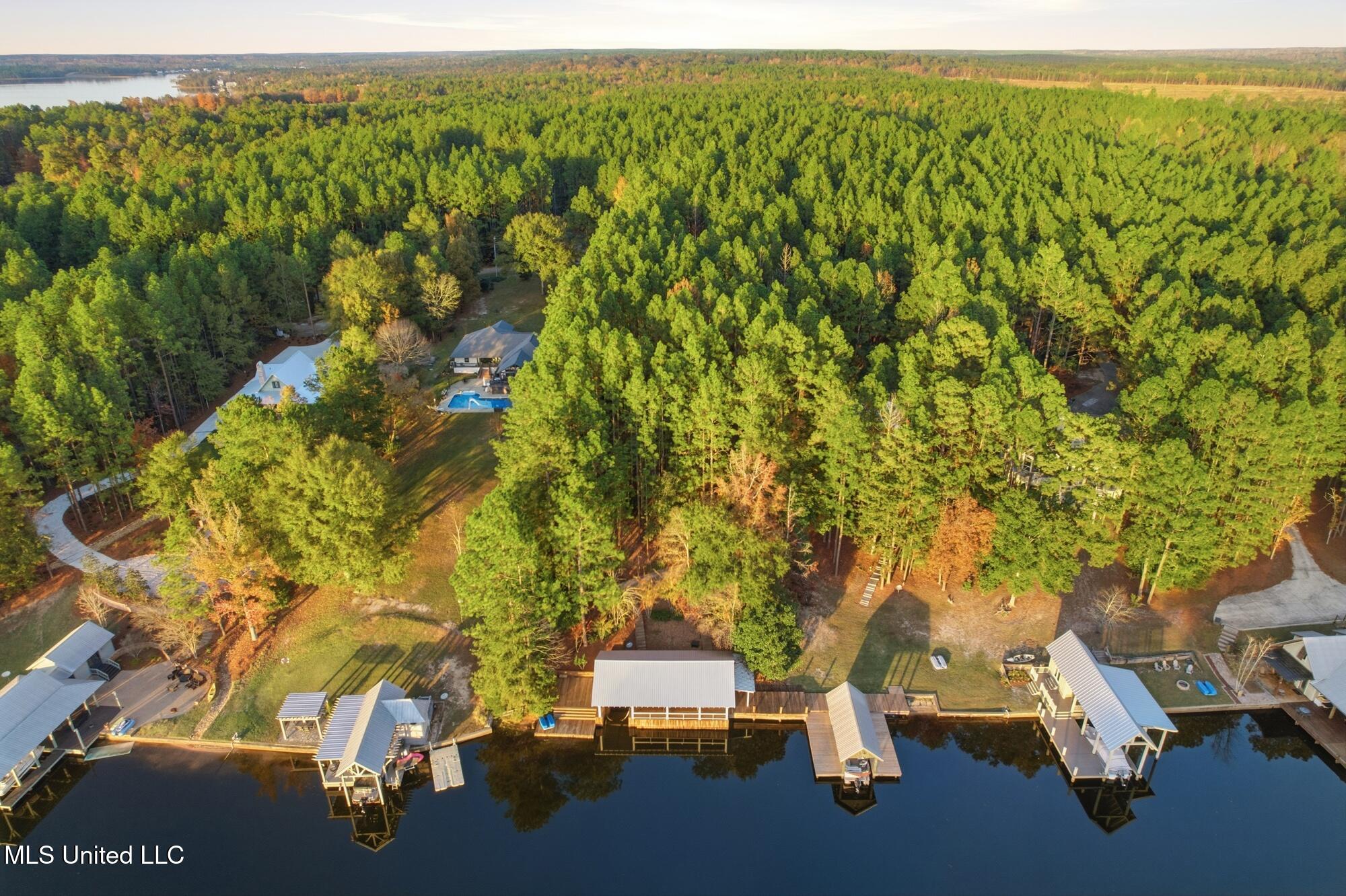 15 Lakeridge Point Property Photo 19