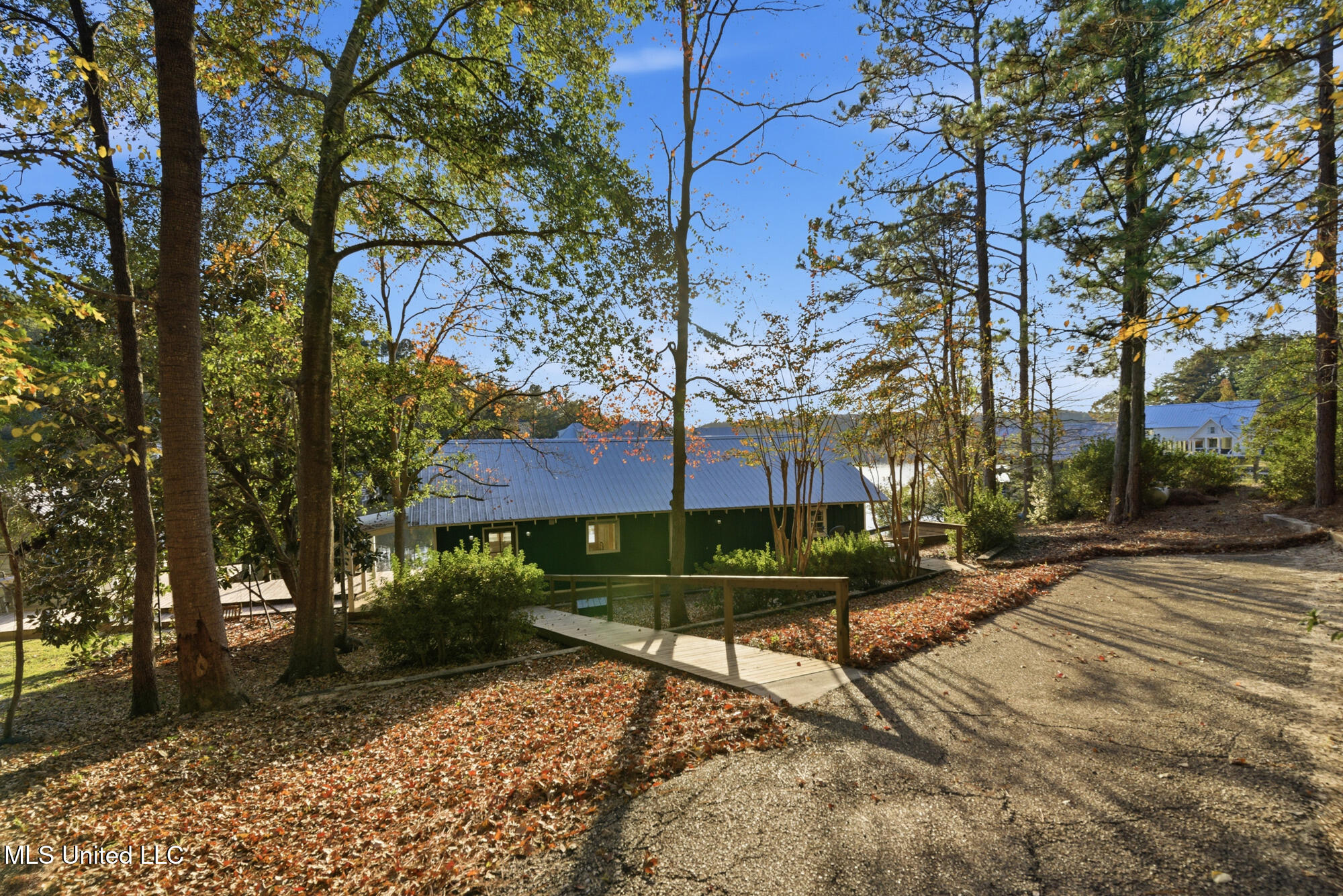 15 Lakeridge Point Property Photo 25