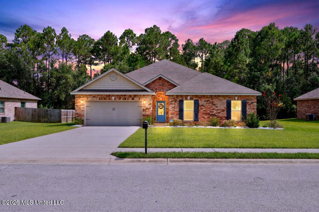 9044 River Birch Drive Property Photo 1