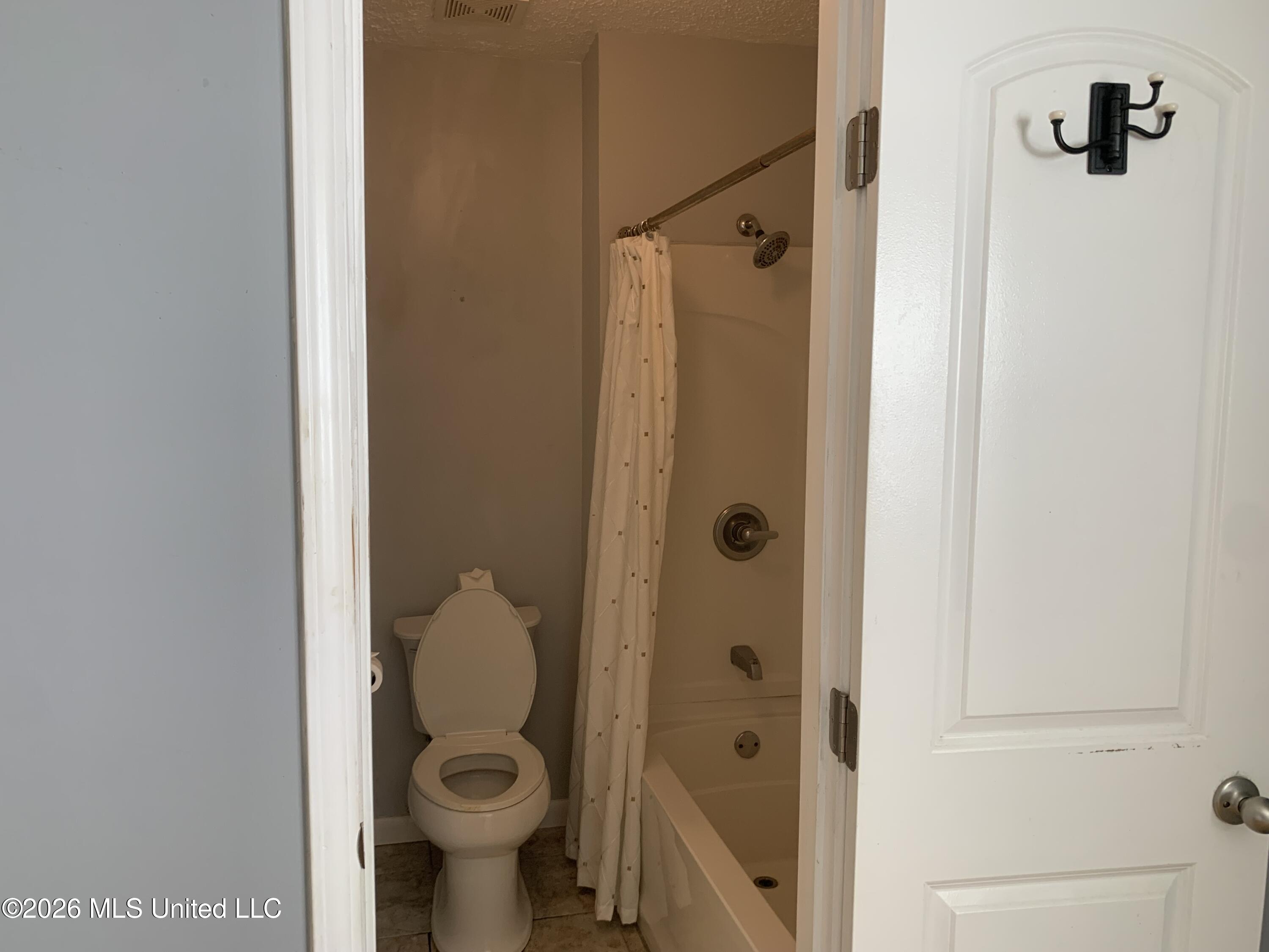 928 Courthouse Road Property Photo 16