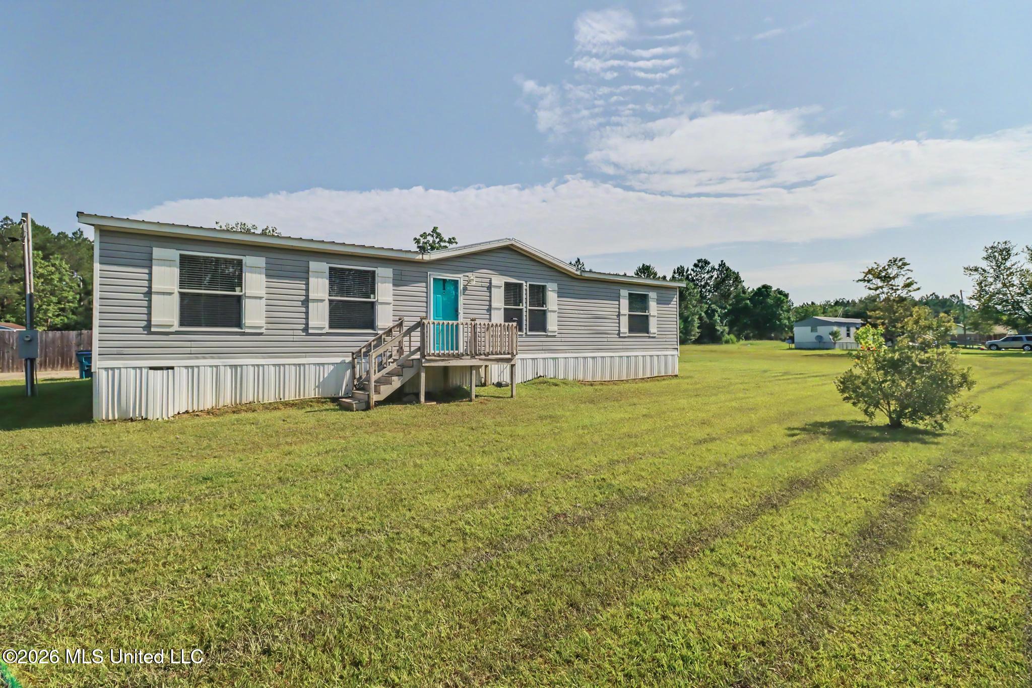 10011 Seaman Road Property Photo 1