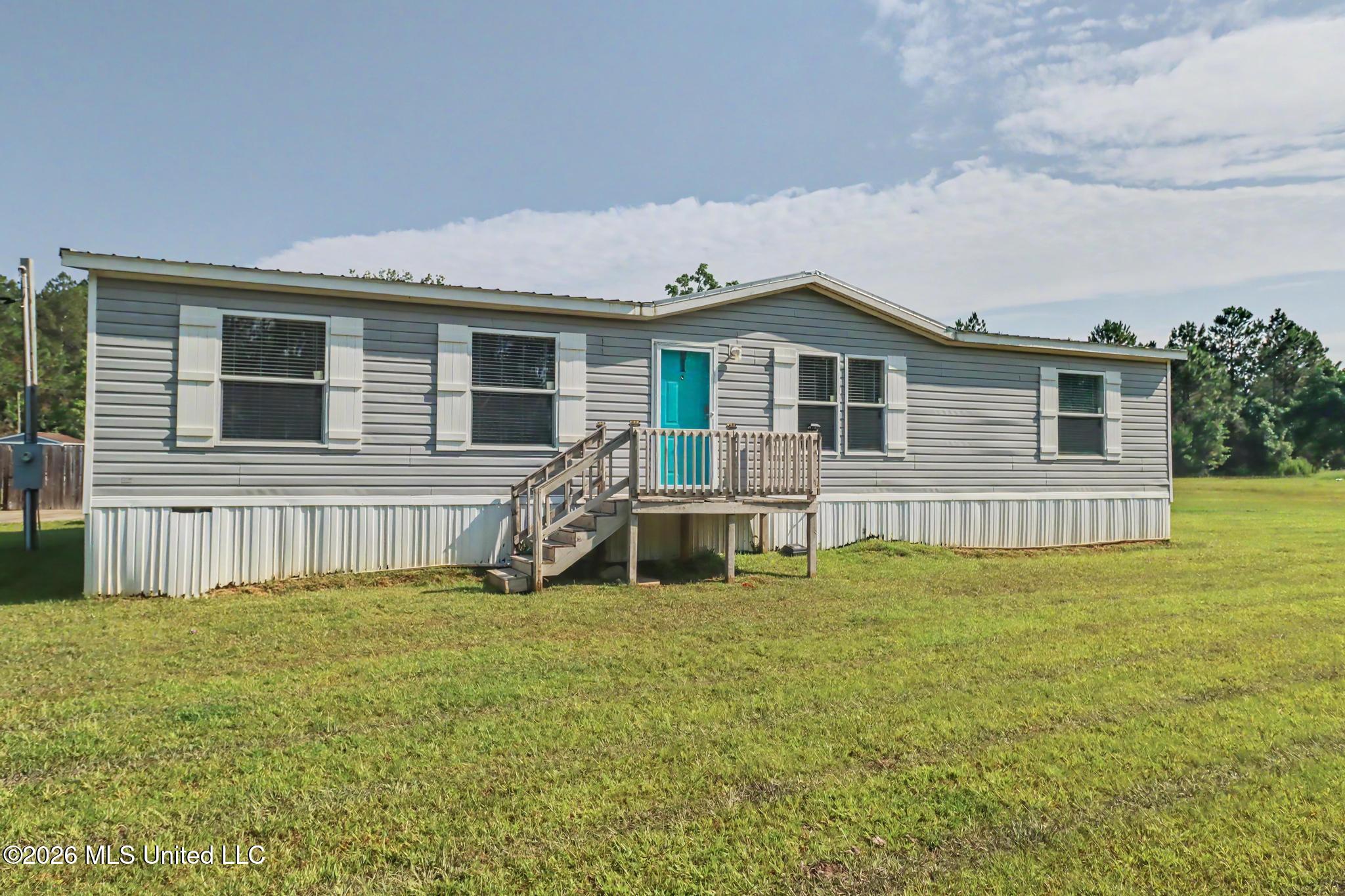 10011 Seaman Road Property Photo 2
