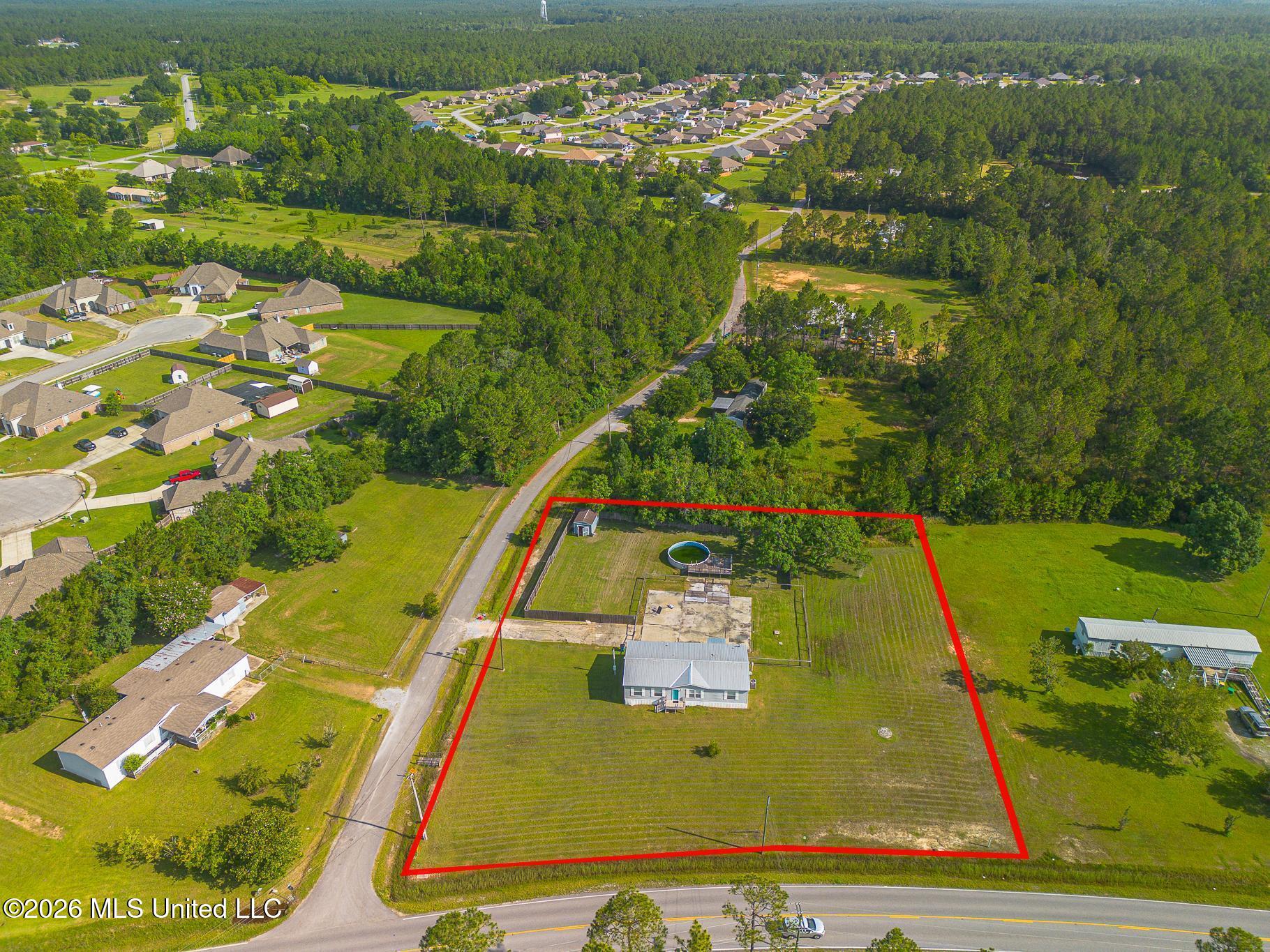 10011 Seaman Road Property Photo 3