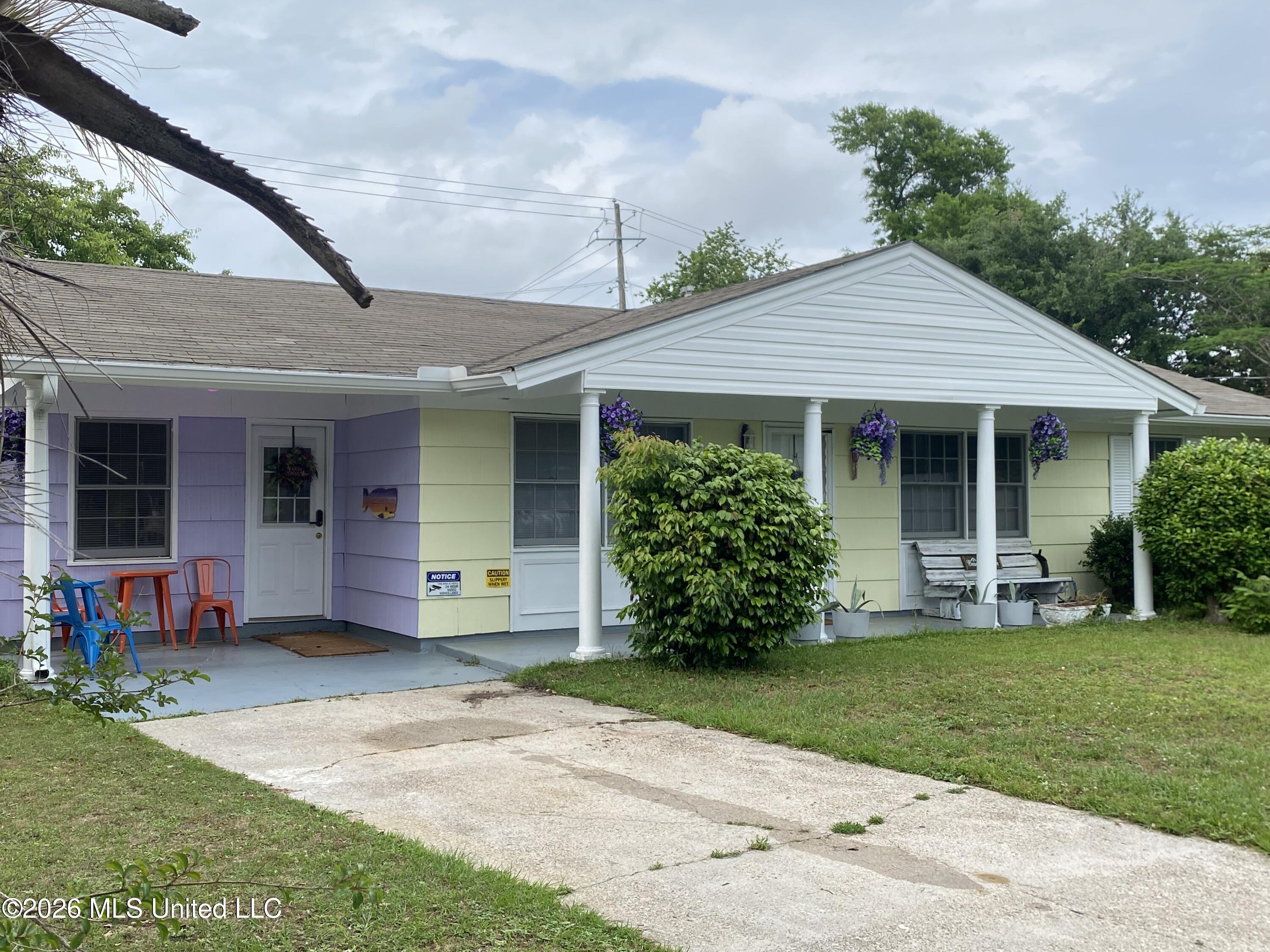 4332 Betts Circle Property Photo 2