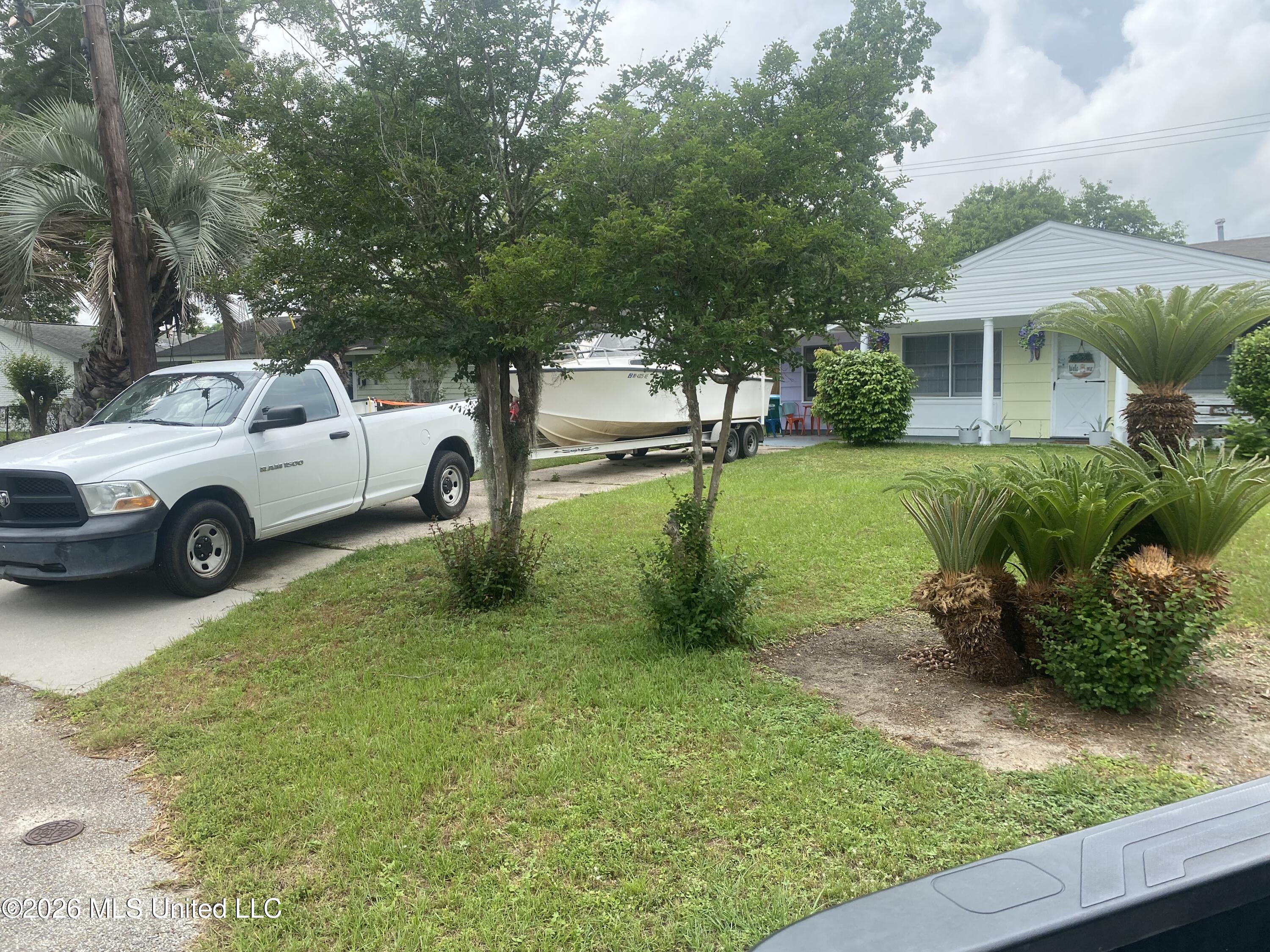 4332 Betts Circle Property Photo 3