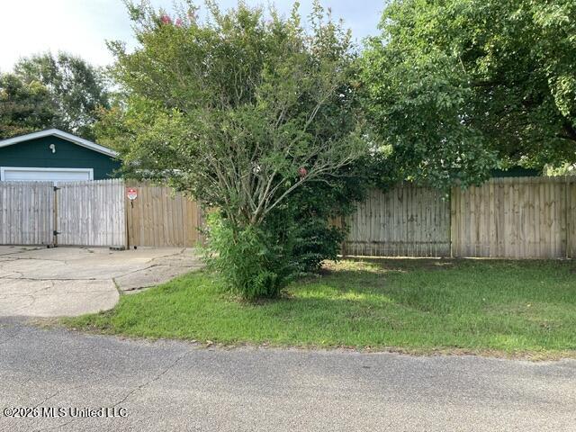 4332 Betts Circle Property Photo 5