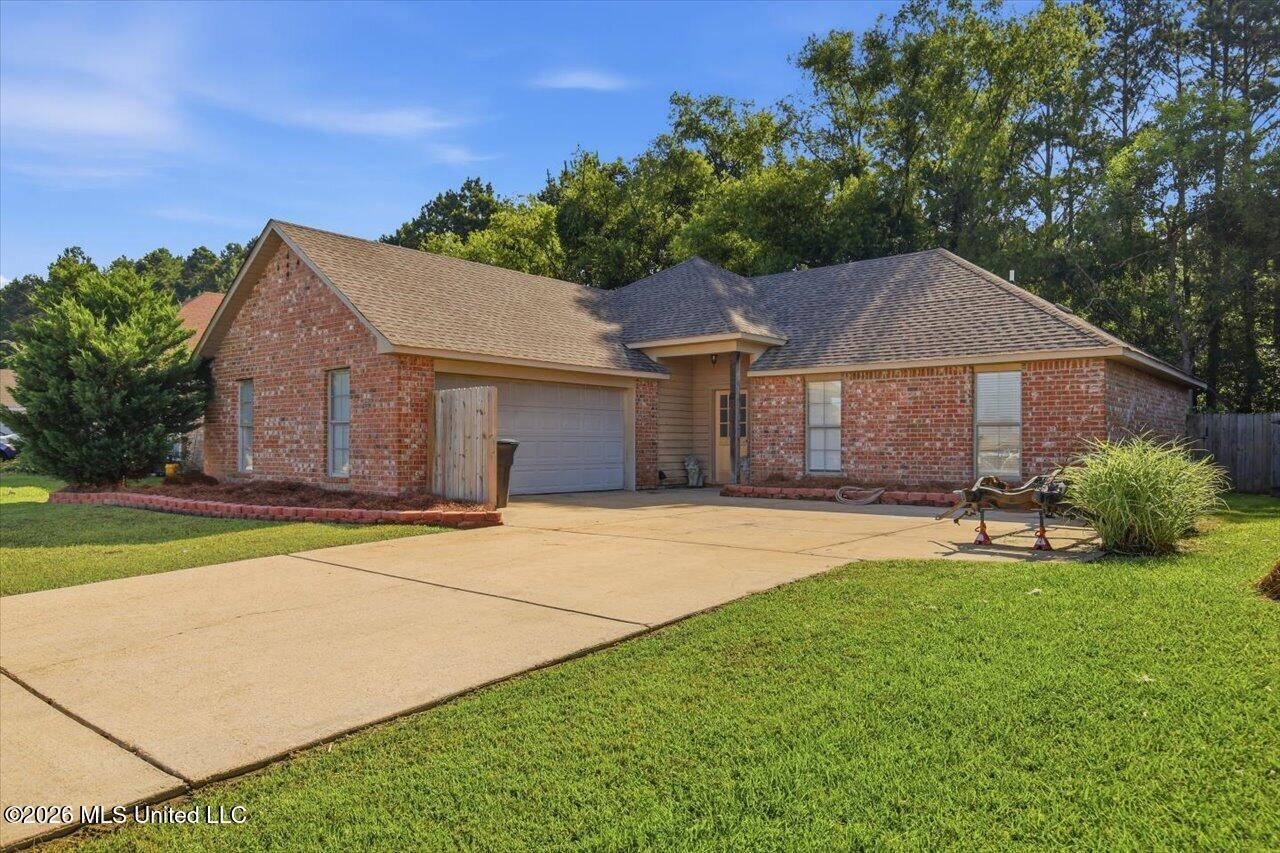 146 Cedar Spring Circle Property Photo 2