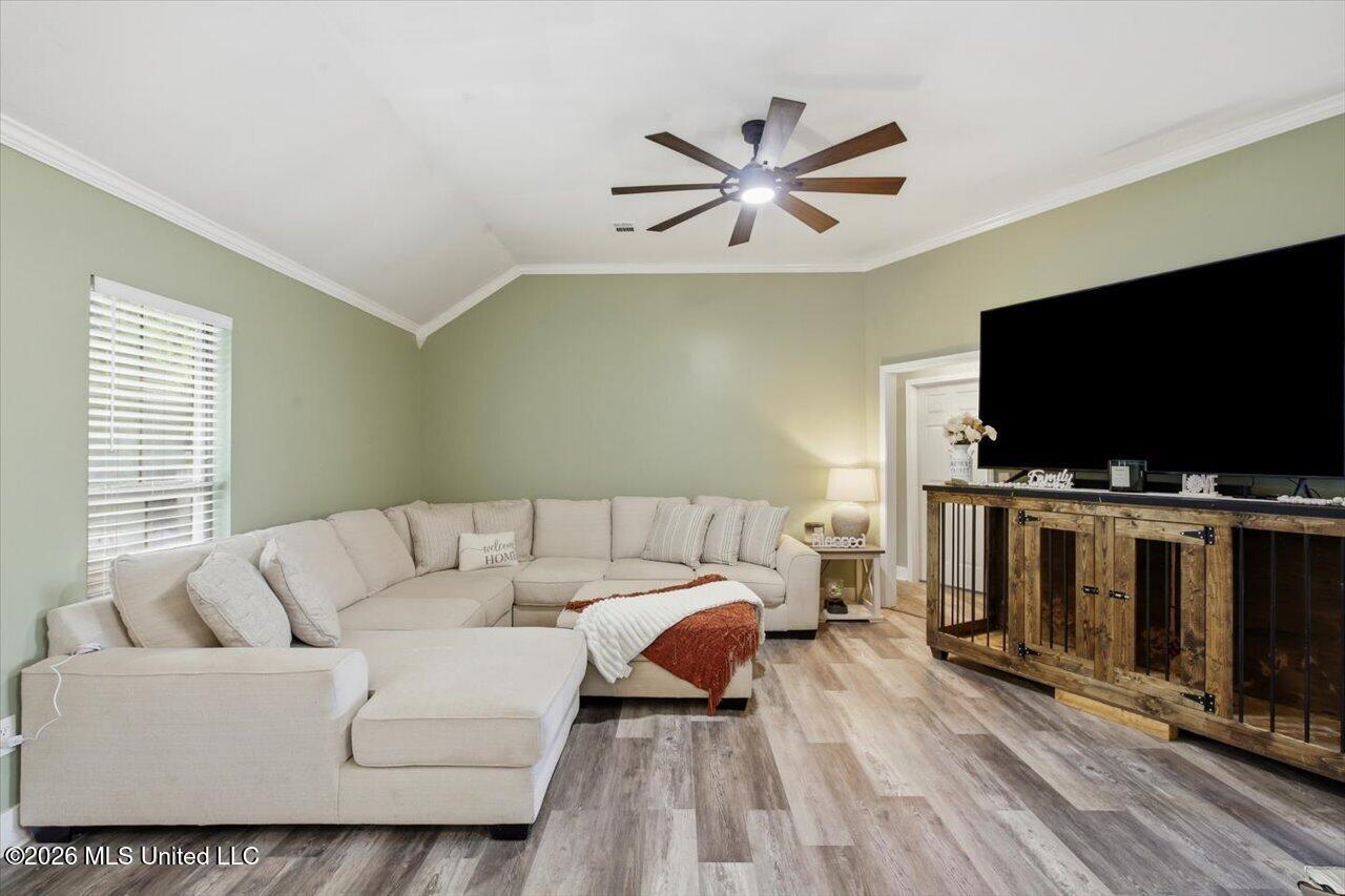 146 Cedar Spring Circle Property Photo 7