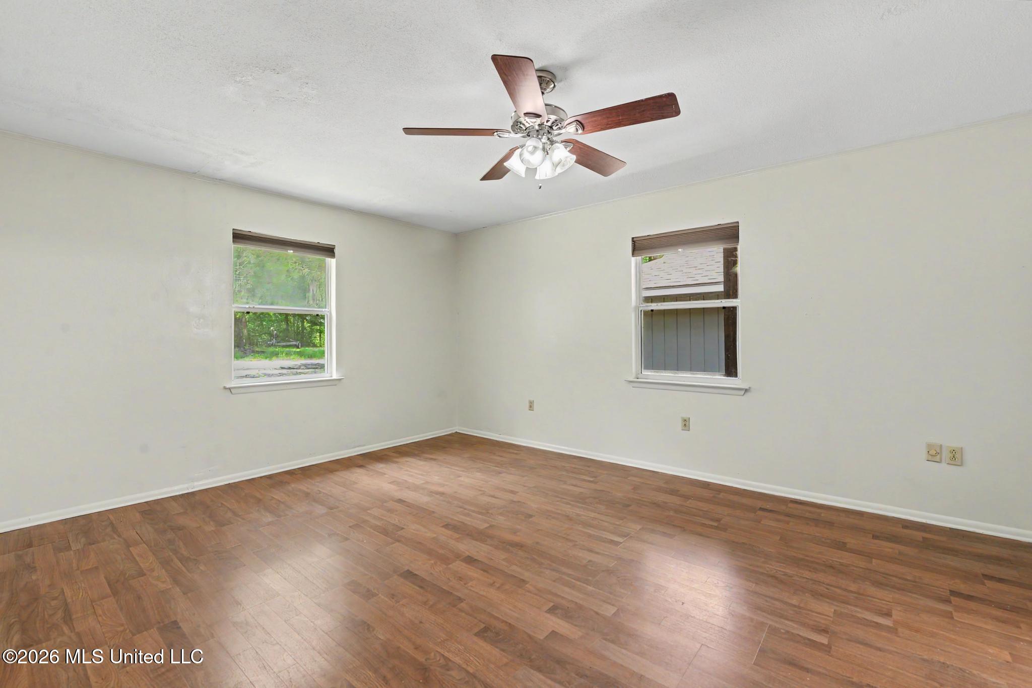 9813 Hidden Lake Road Property Photo 10