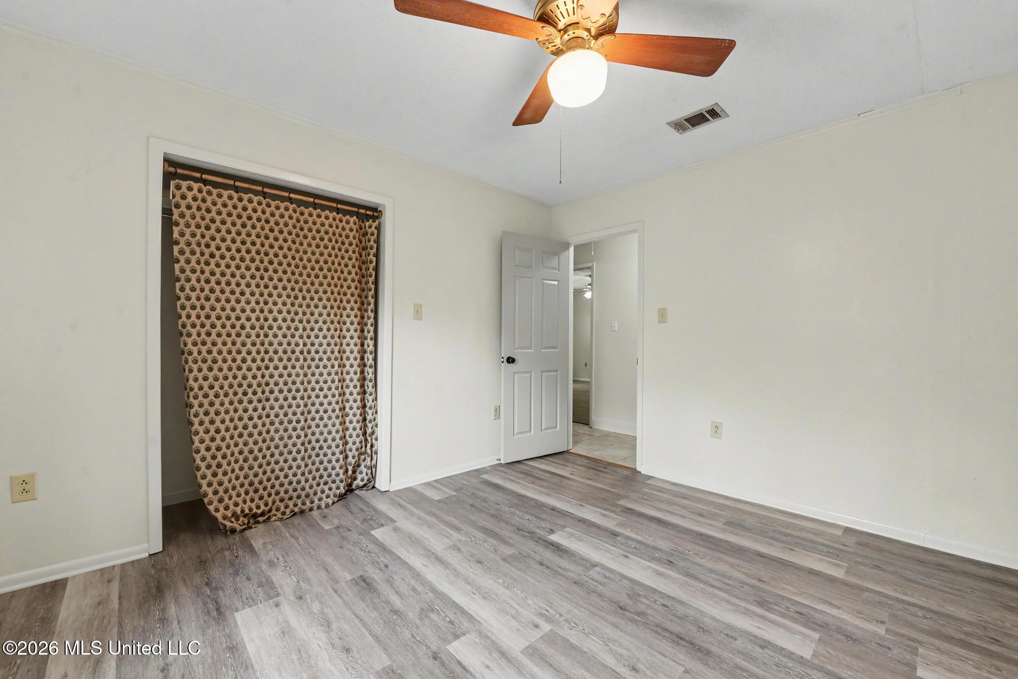 9813 Hidden Lake Road Property Photo 14