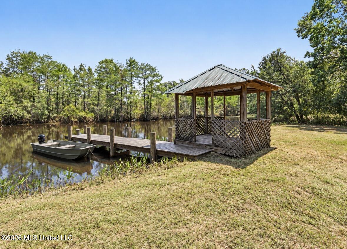 9813 Hidden Lake Road Property Photo 24