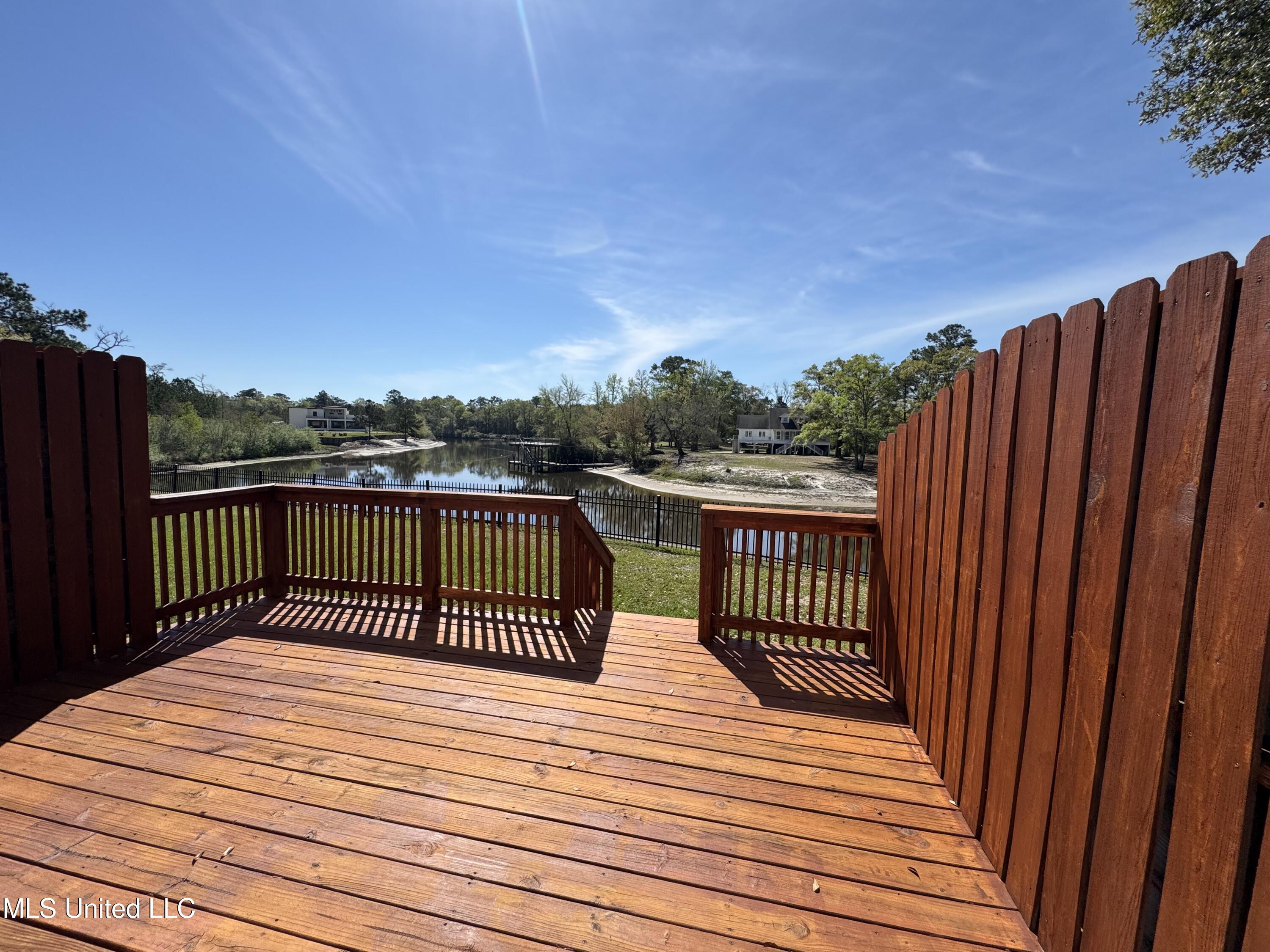 3479 Riverbend Cove Property Photo 4