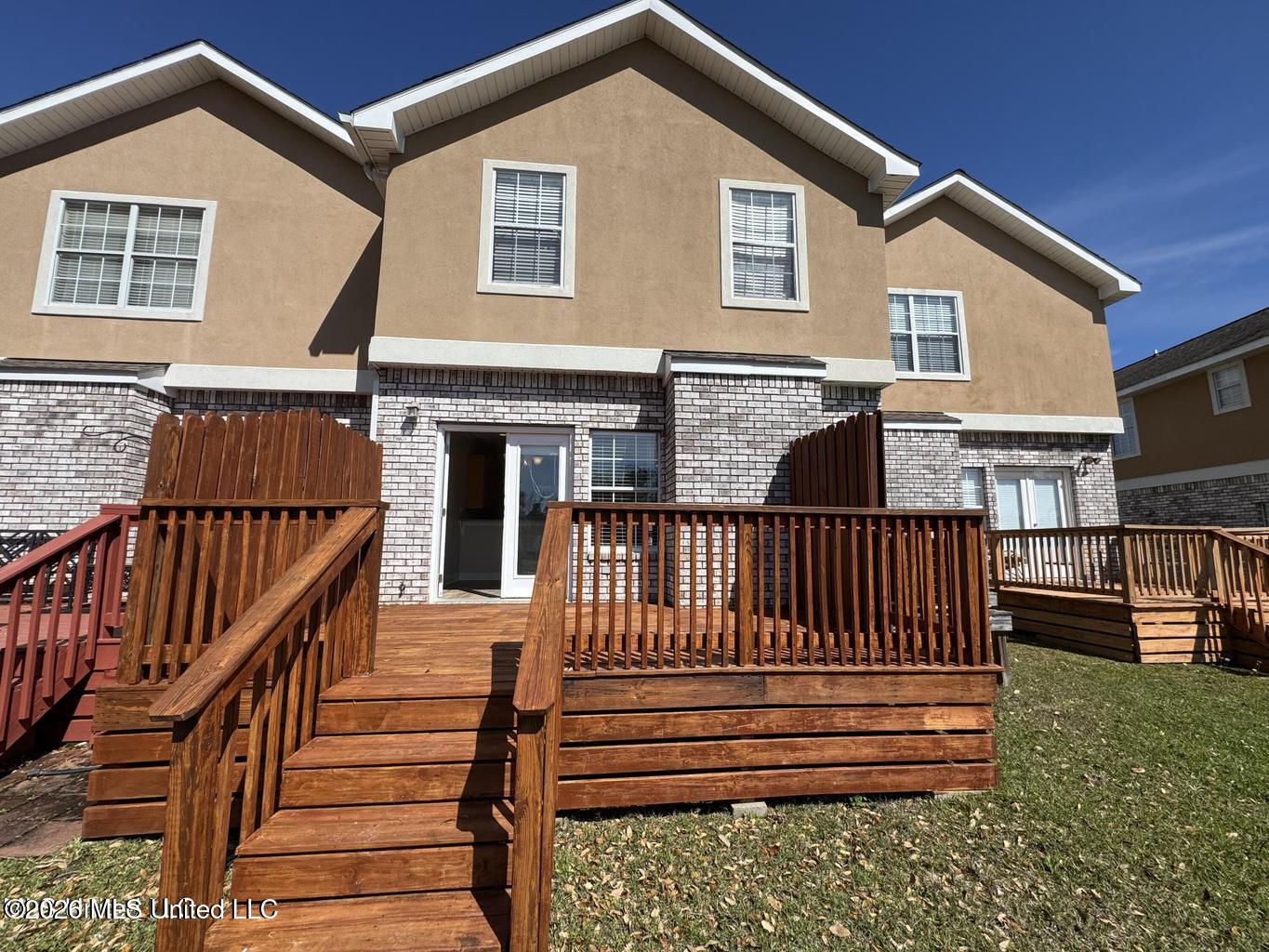 3479 Riverbend Cove Property Photo 5