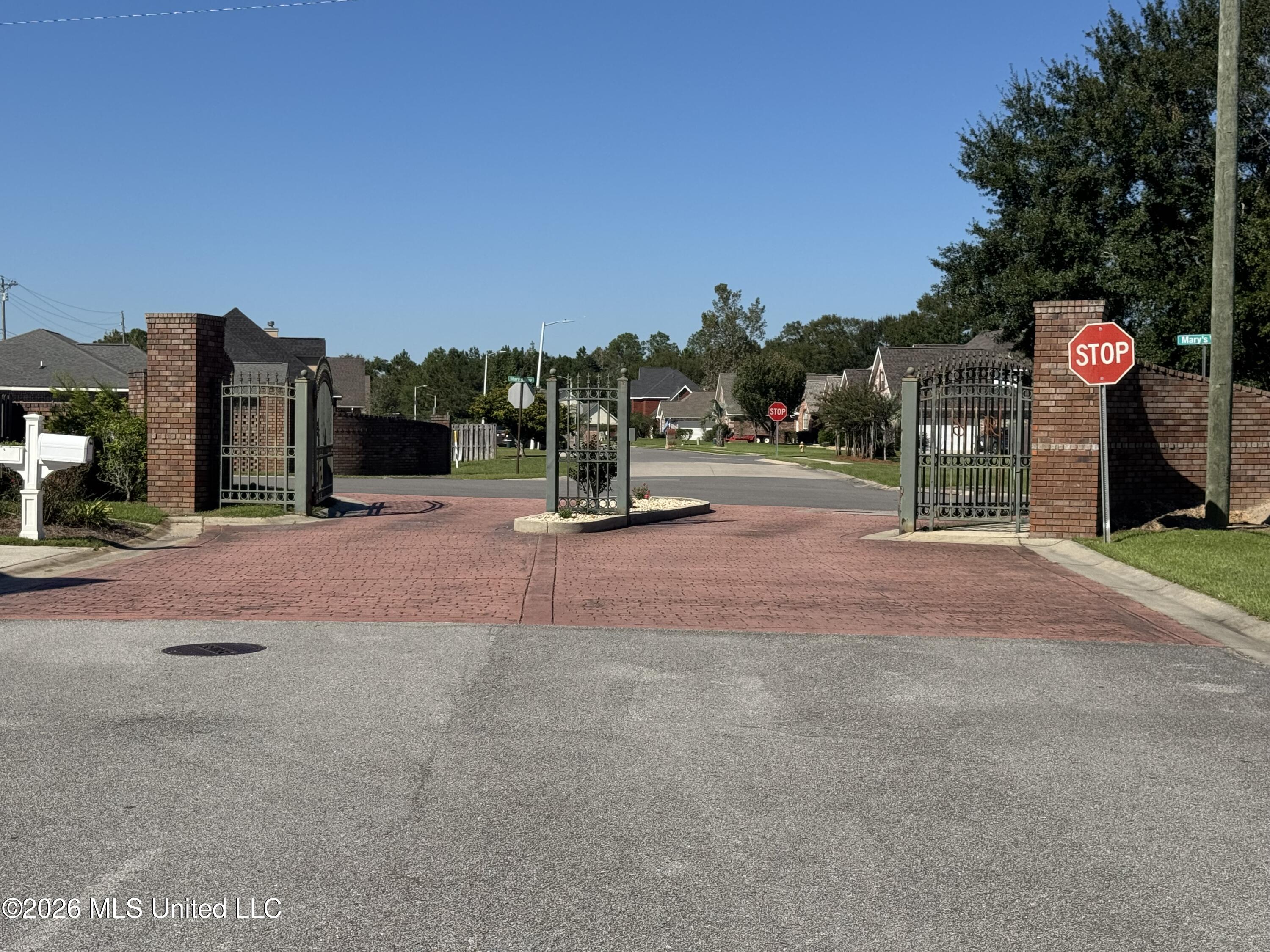3479 Riverbend Cove Property Photo 7