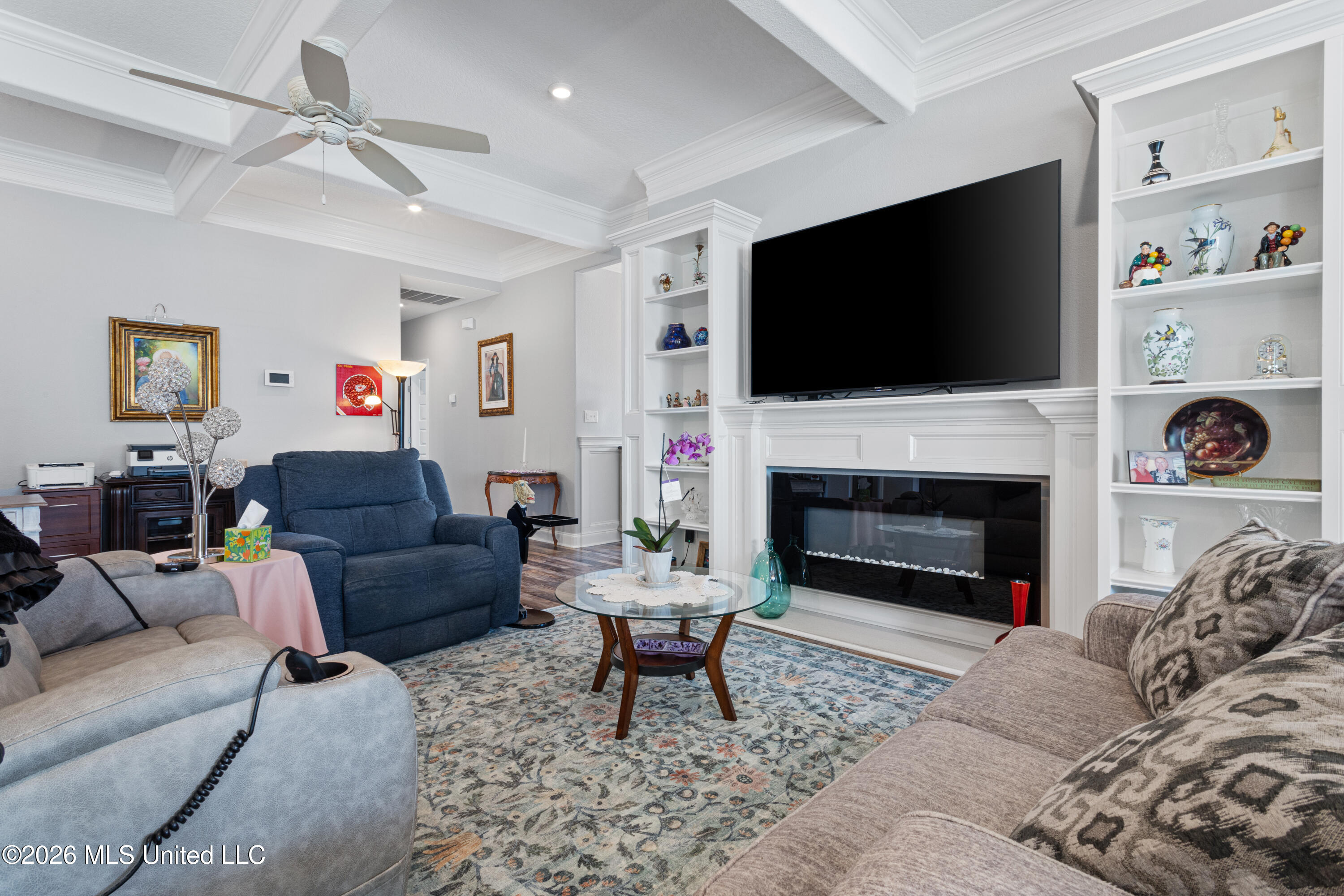 1515 Olive Avenue Property Photo 6