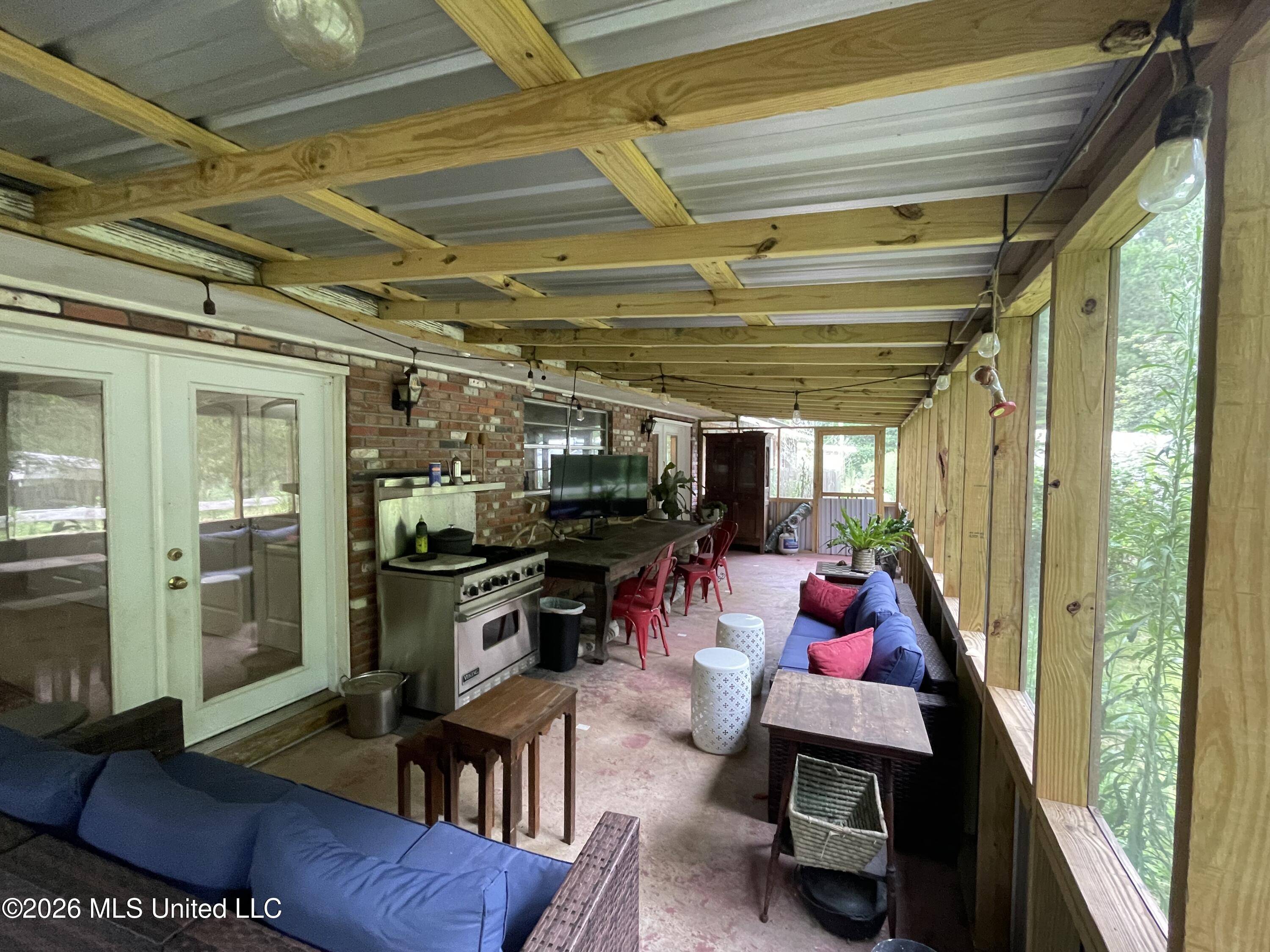 450 Hancock Road Property Photo 8